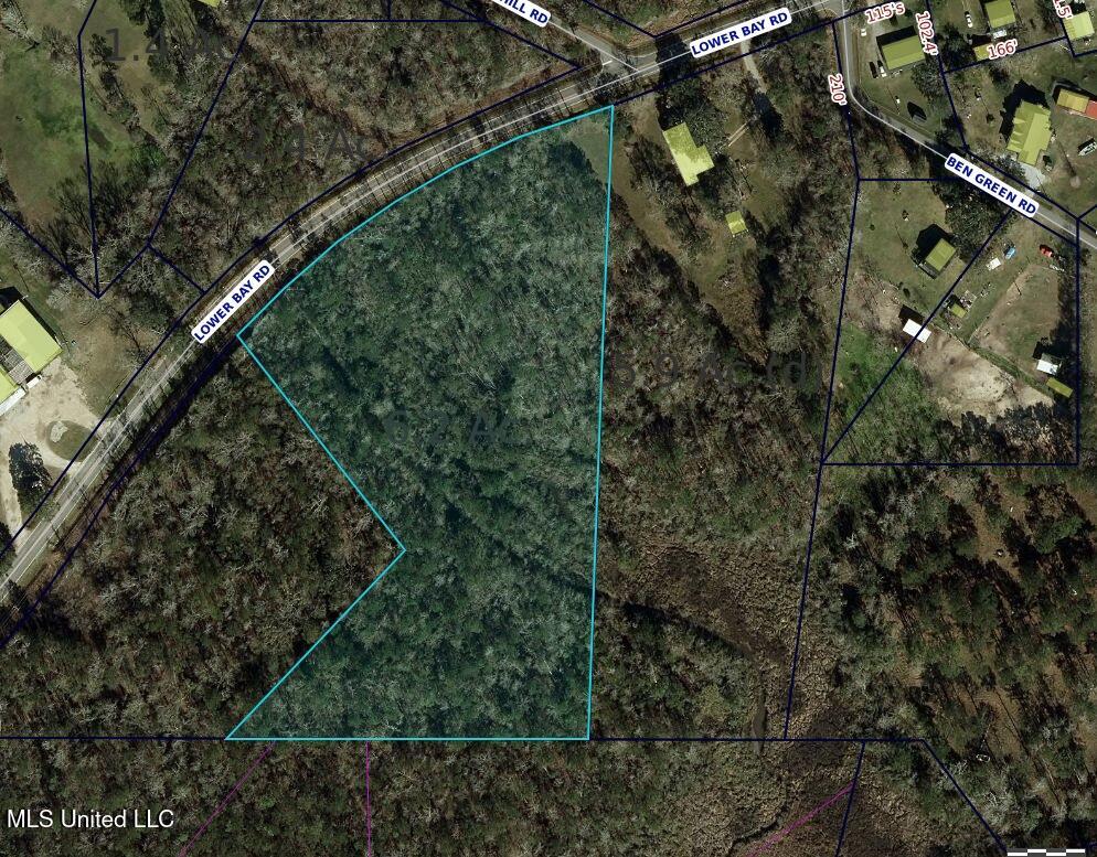 Lower Bay Road Property Photo 1