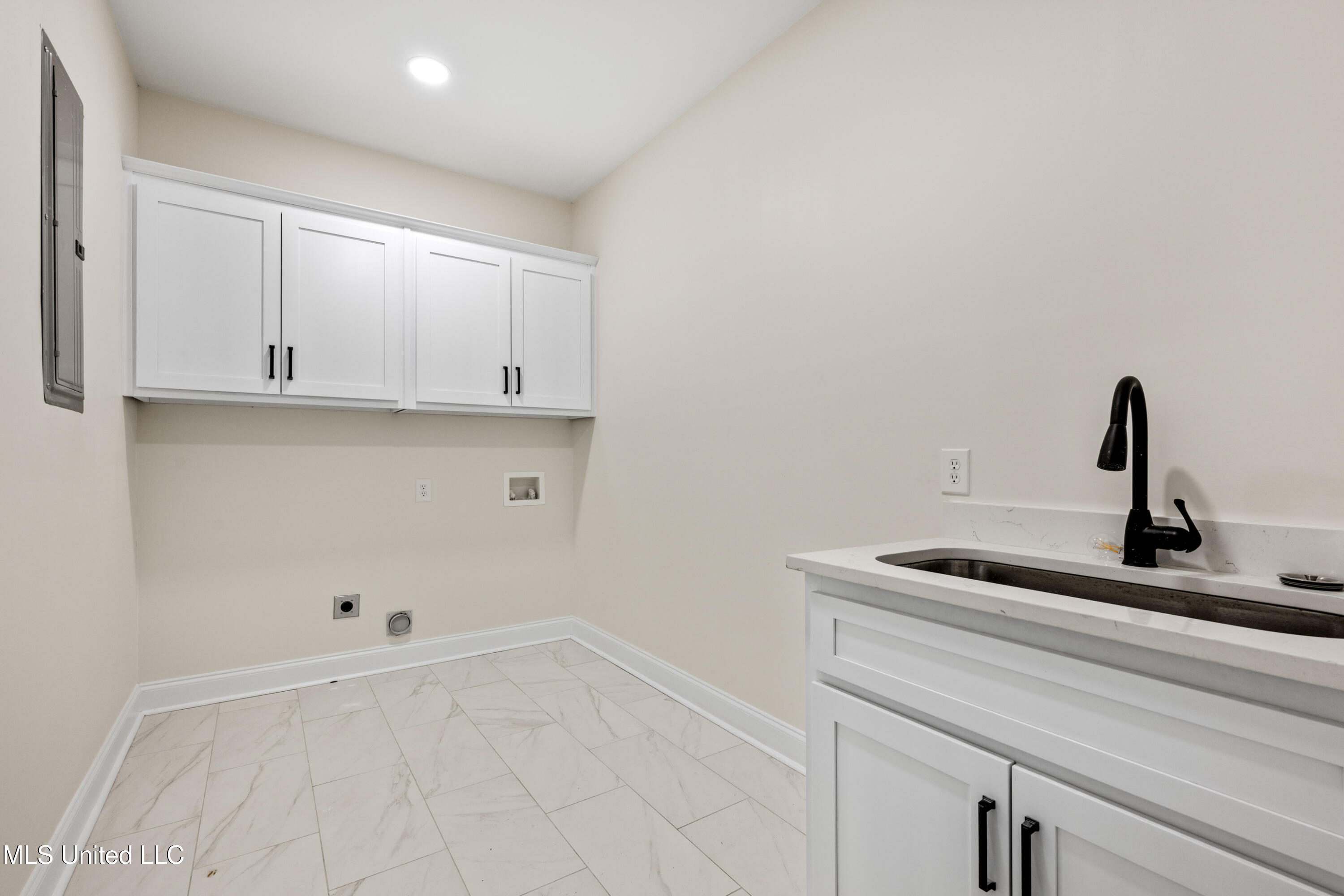 4304 Edwin Road Property Photo 17