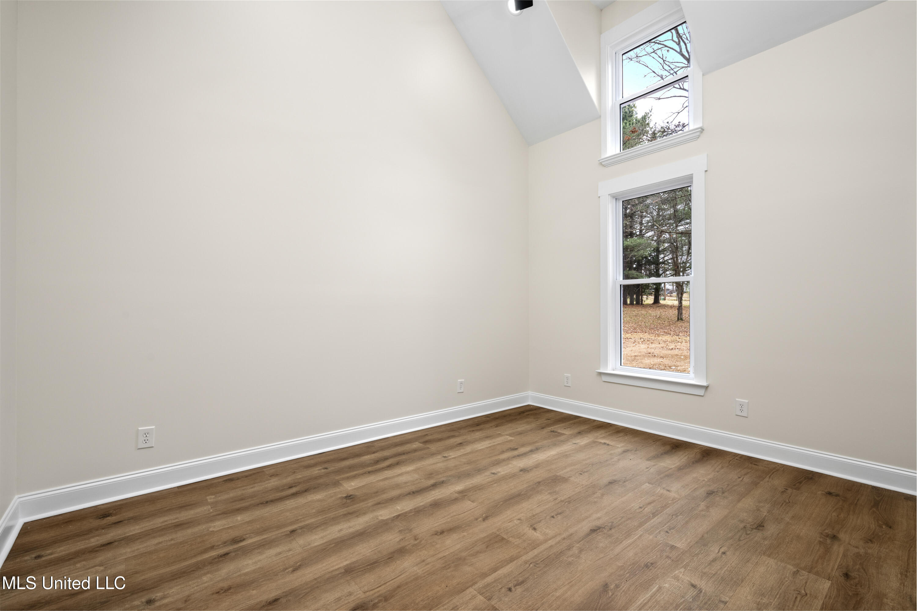 4304 Edwin Road Property Photo 25