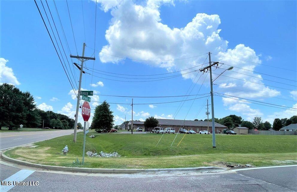 401 Getwell Road Property Photo 4