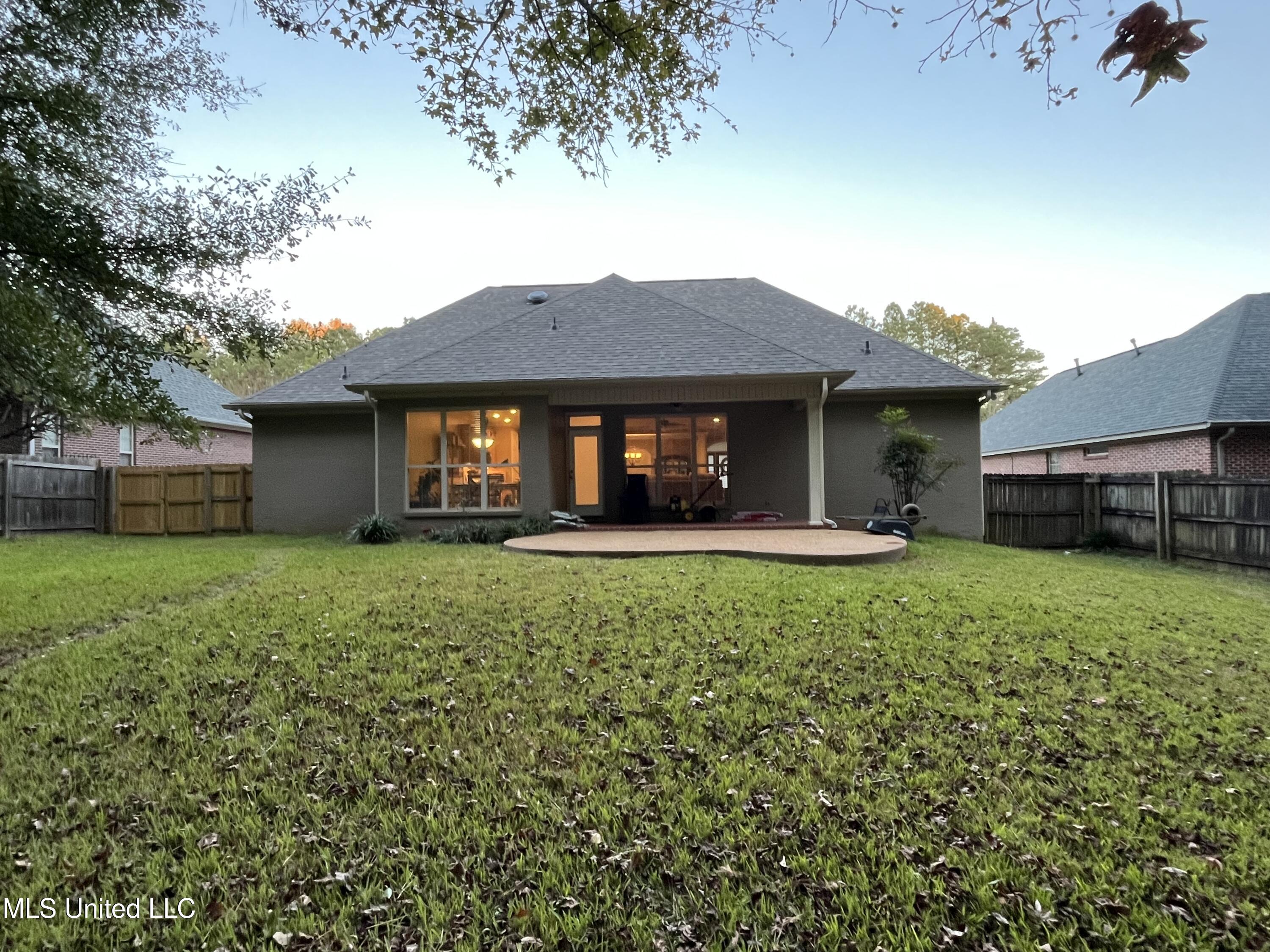 5311 Linmoor Drive Property Photo 4