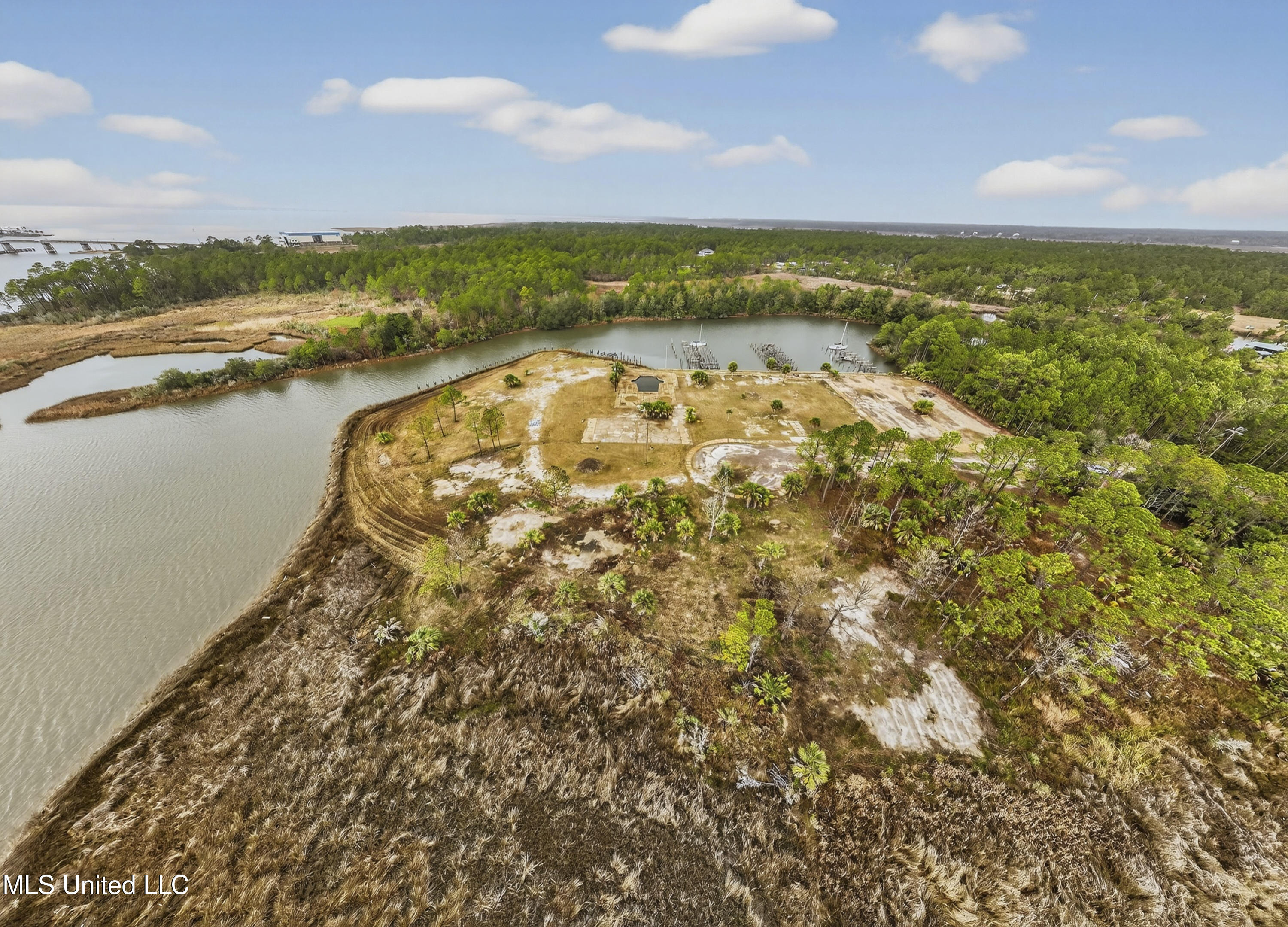 24616 Yacht Club Drive Property Photo 15