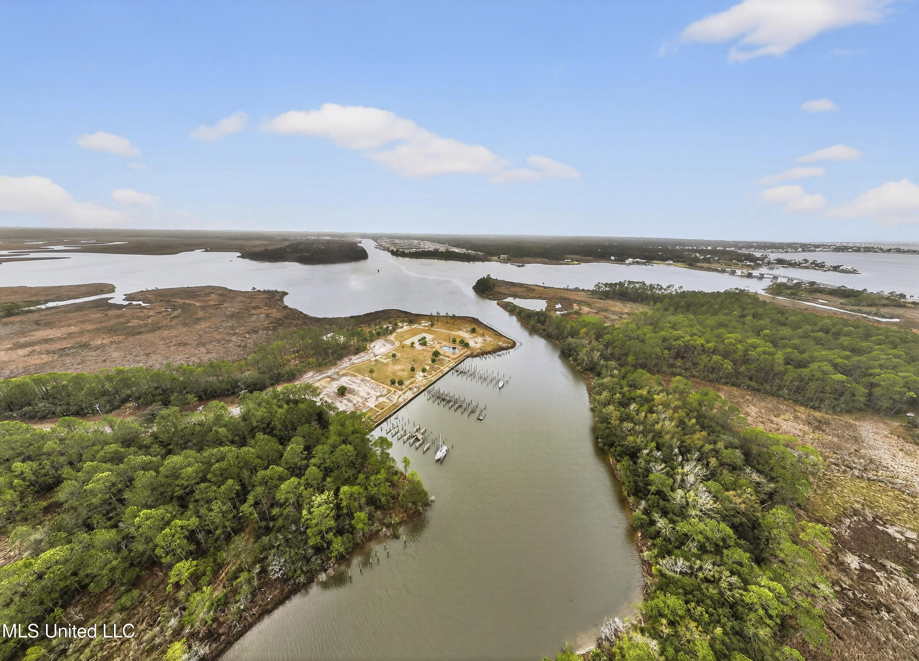 24616 Yacht Club Drive Property Photo 18