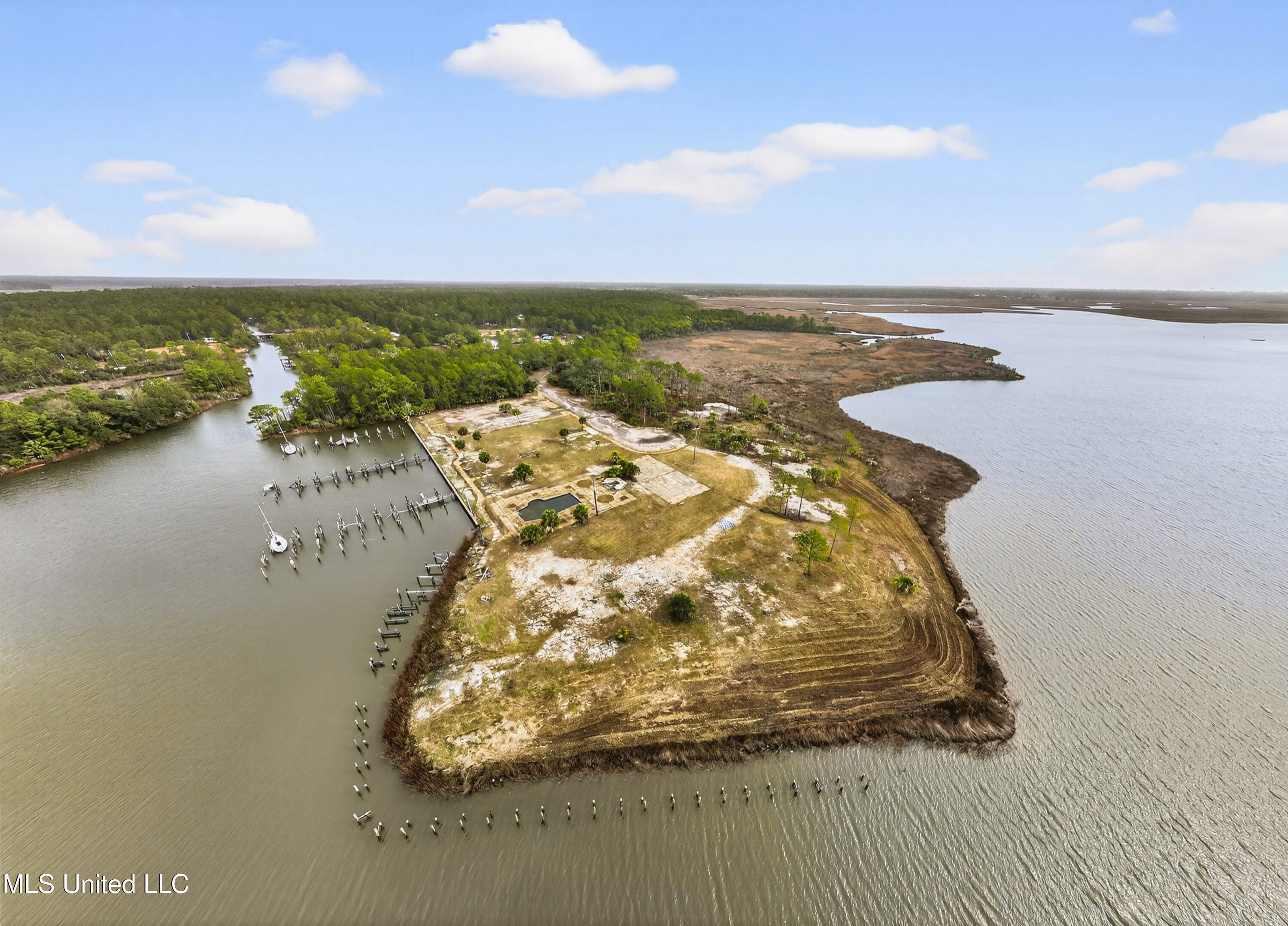 24616 Yacht Club Drive Property Photo 20