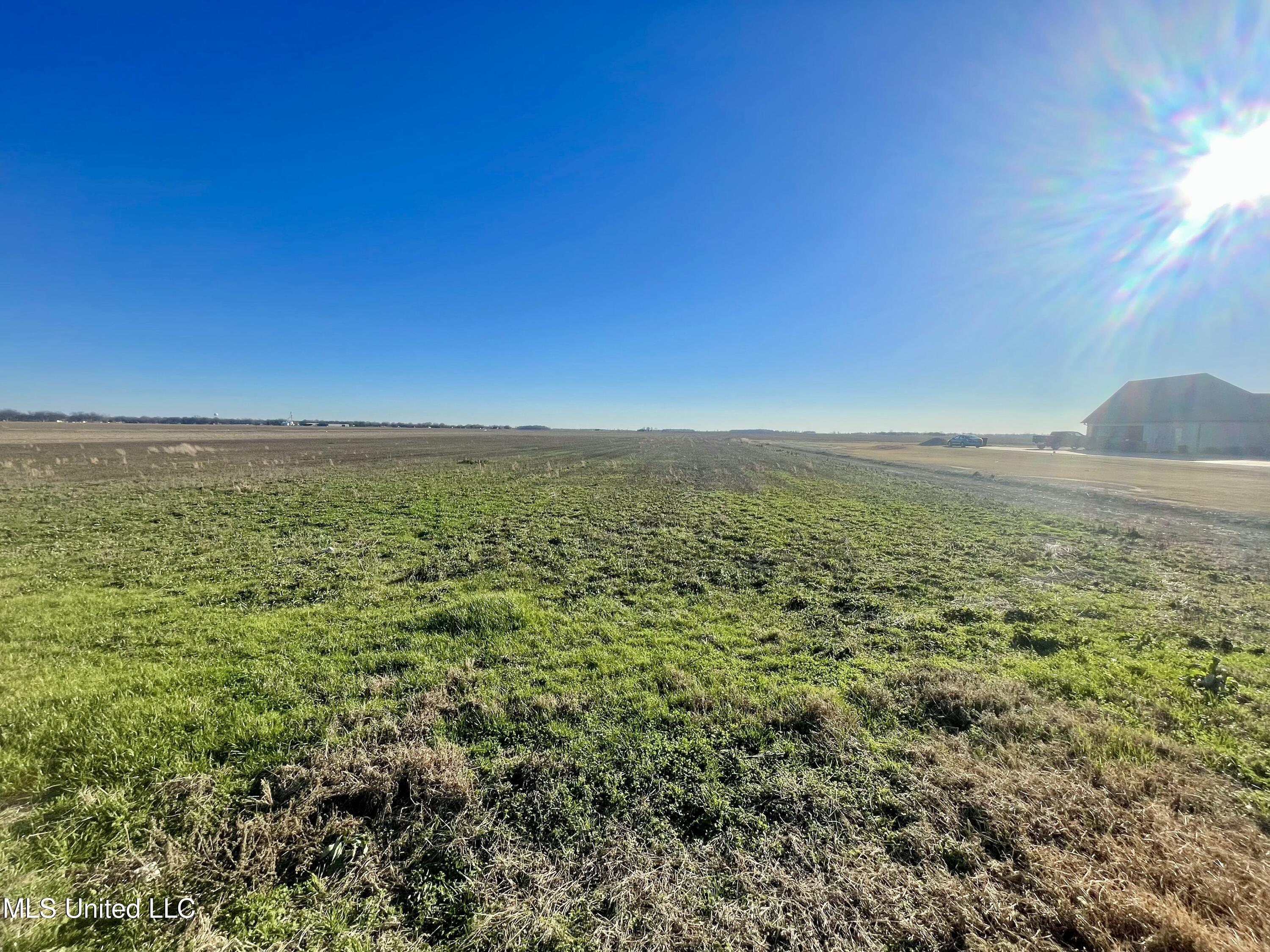 Laughlin Road Property Photo 1