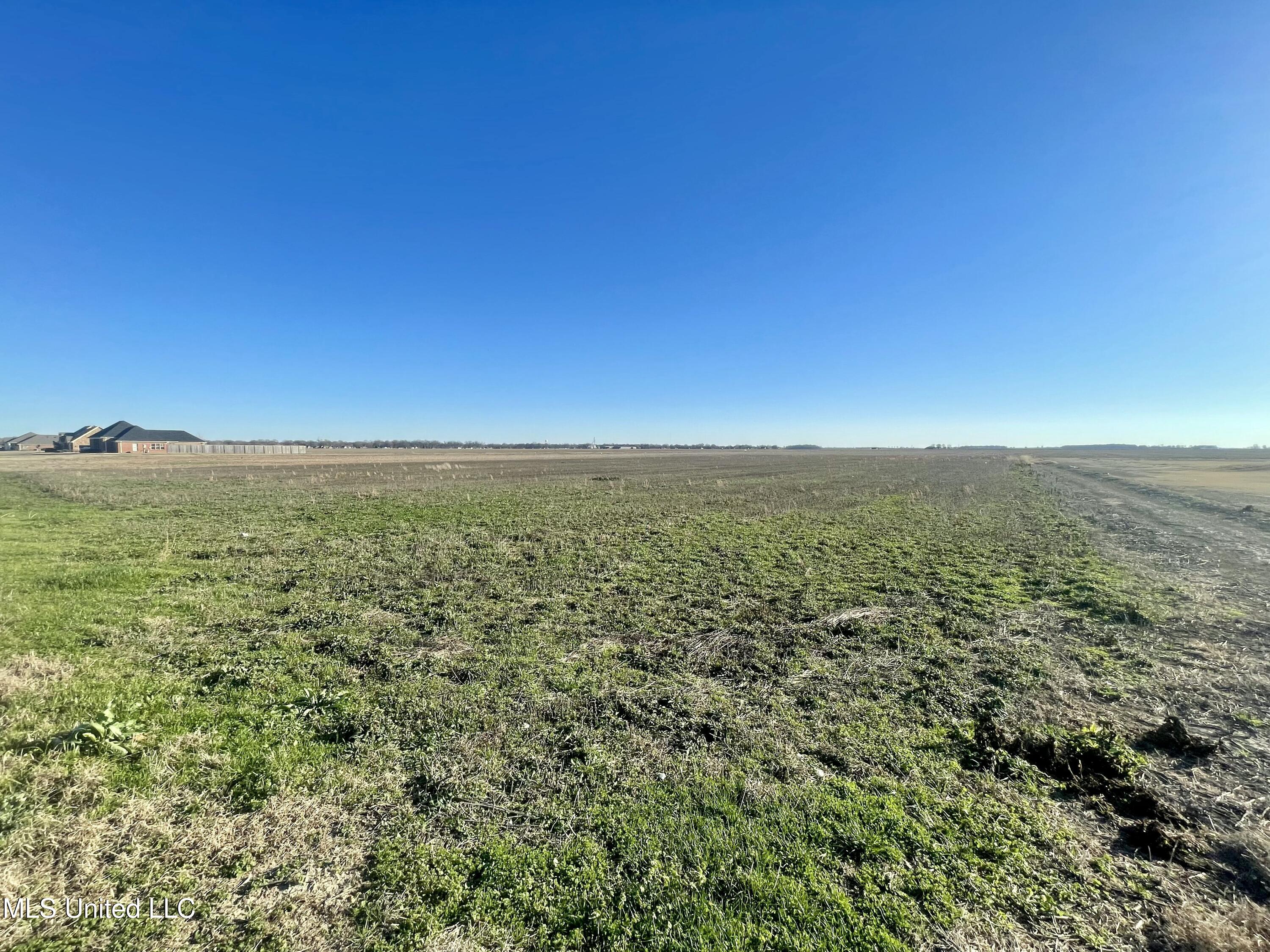 Laughlin Road Property Photo 2