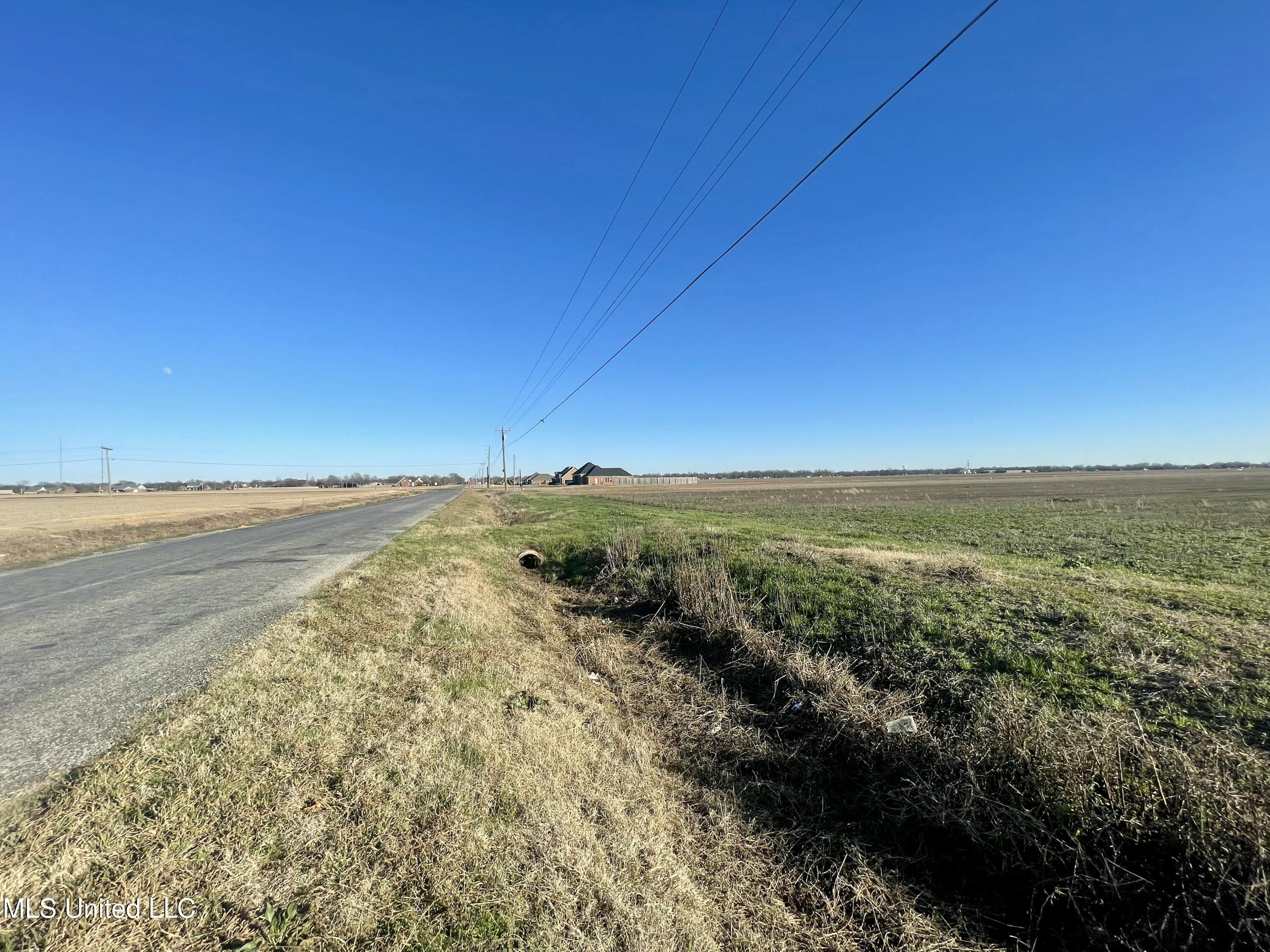 Laughlin Road Property Photo 4