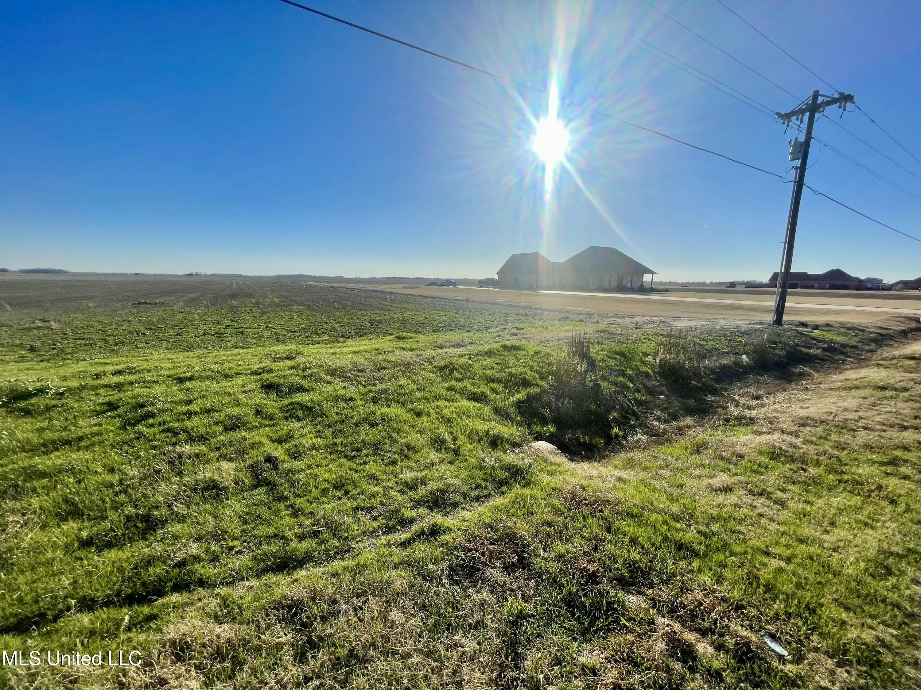 Laughlin Road Property Photo 5