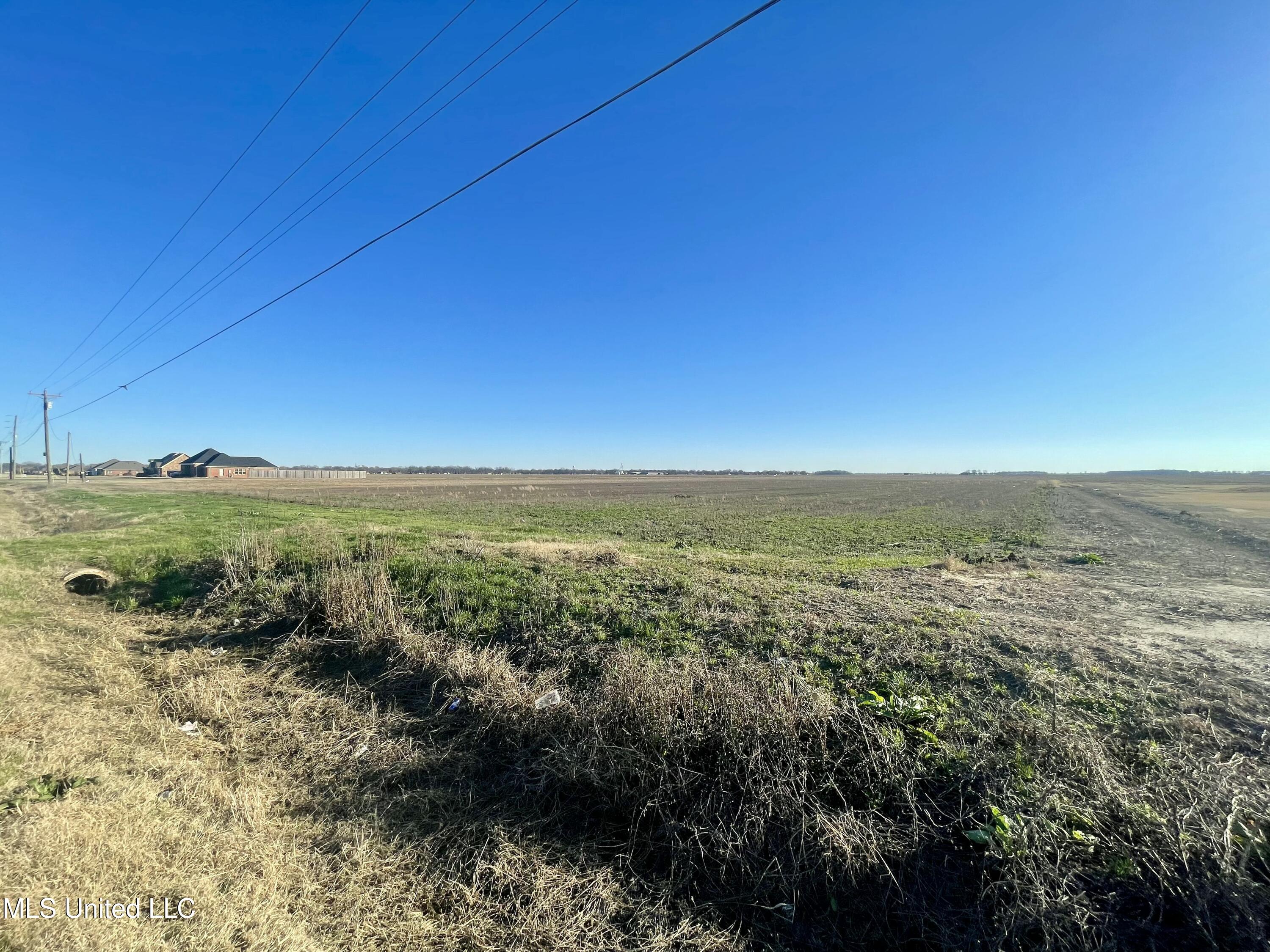 Laughlin Road Property Photo 8