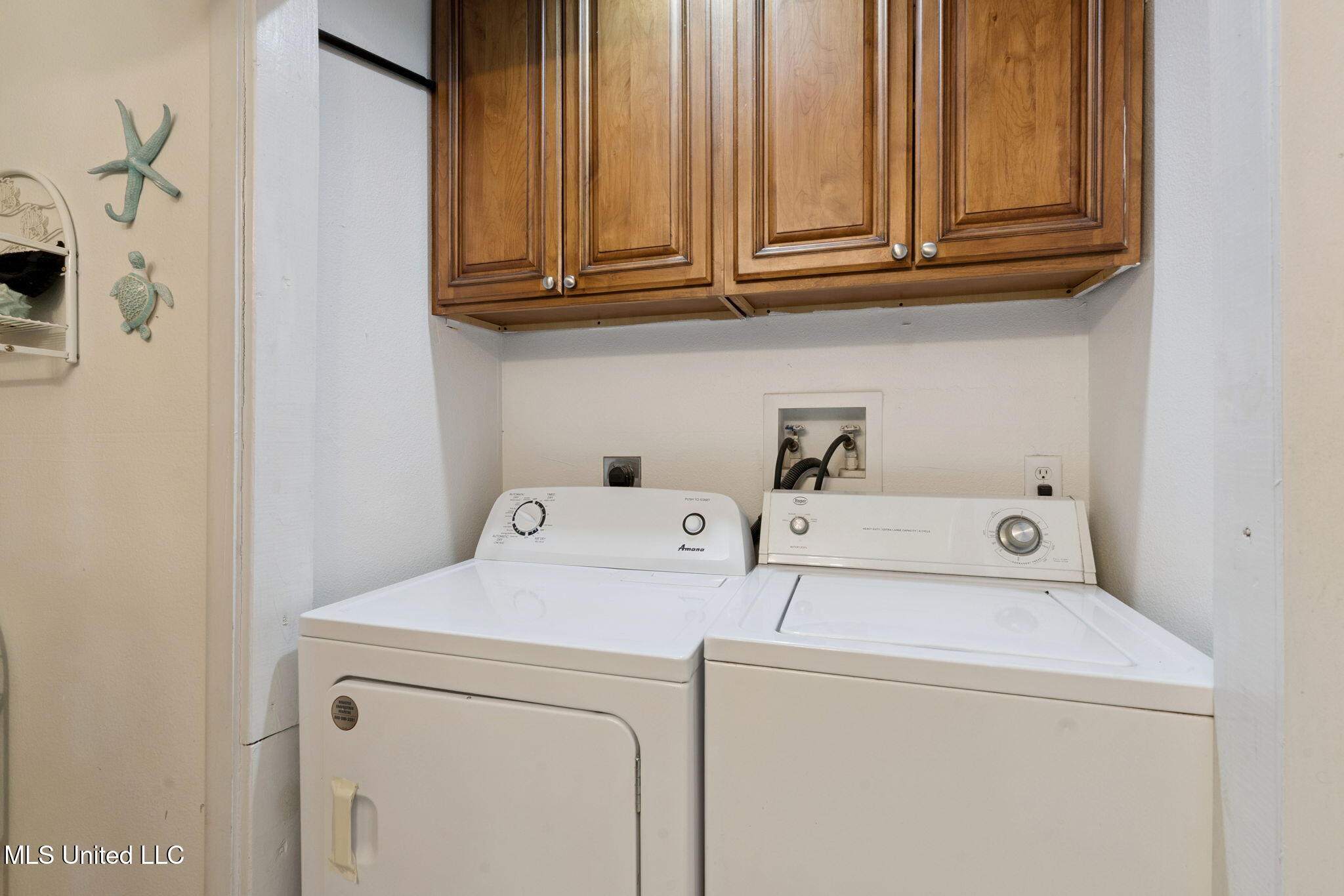 4250 1st Avenue Property Photo 8