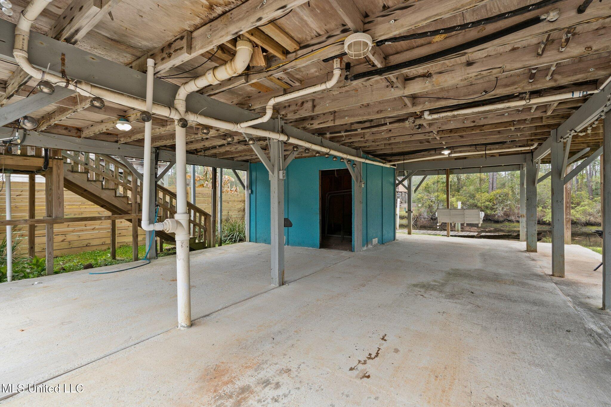 4254 1st Avenue Property Photo 14