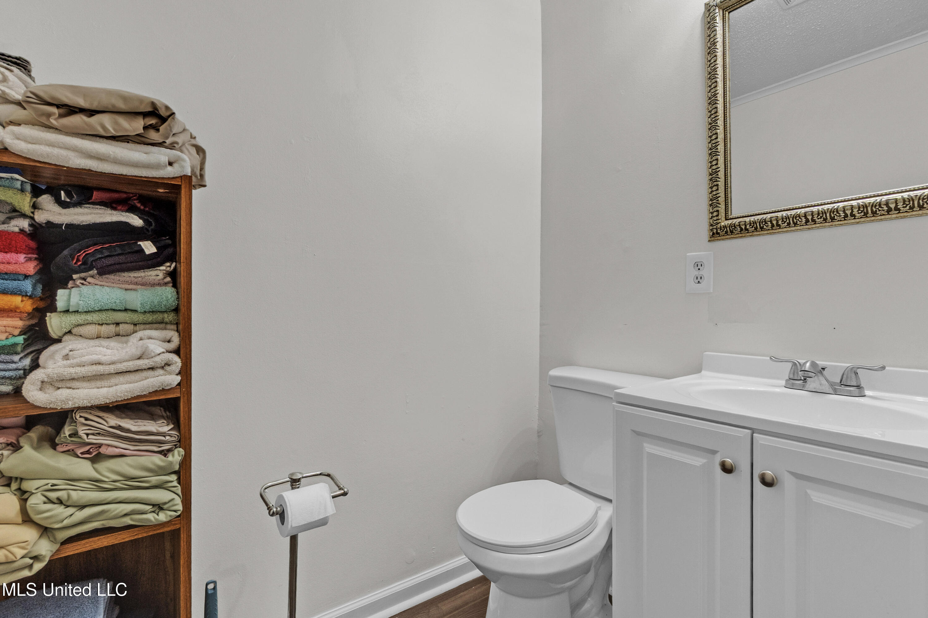 659 Cottrell Avenue Property Photo 6