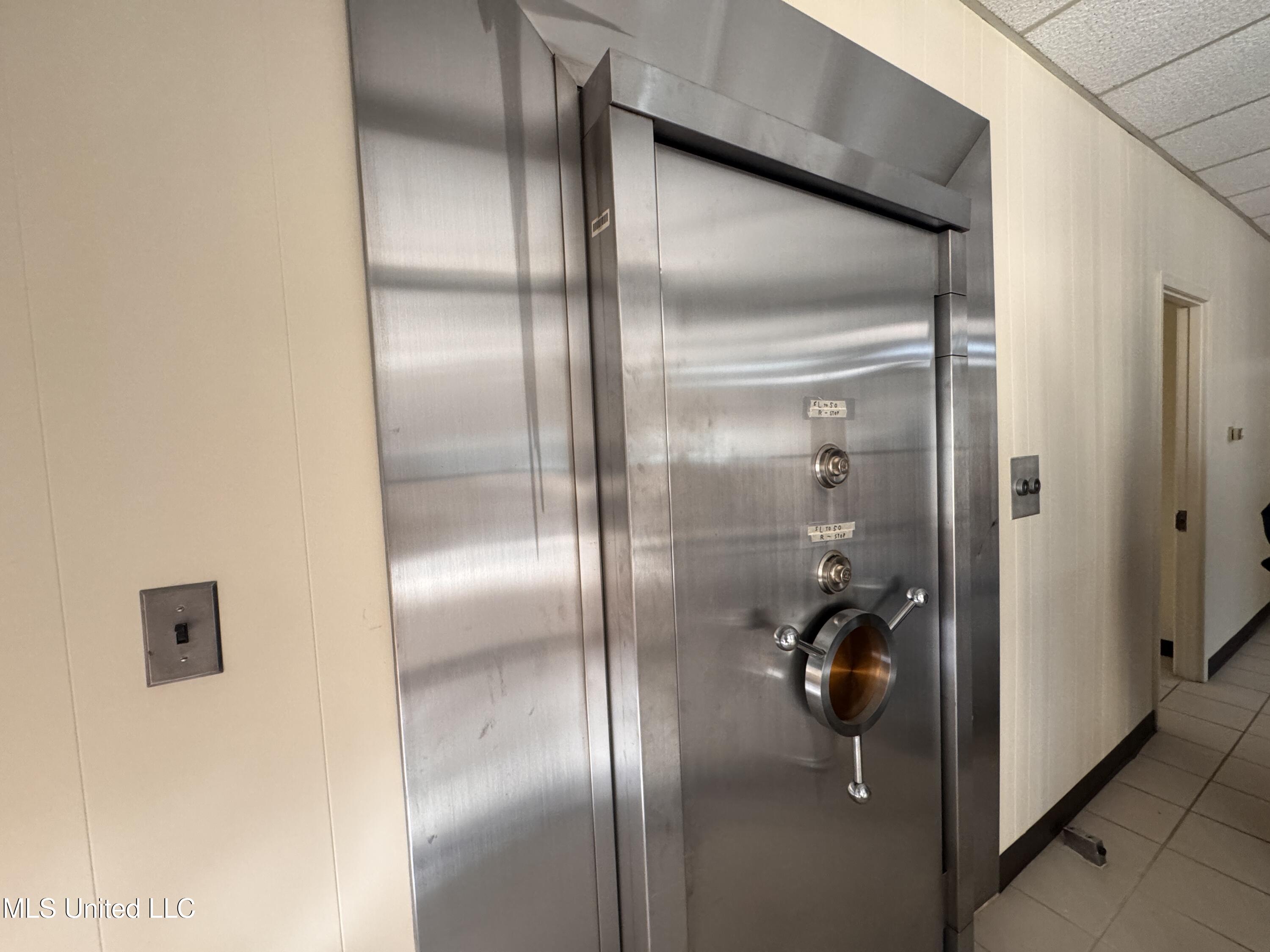 100 Julia Street Property Photo 2