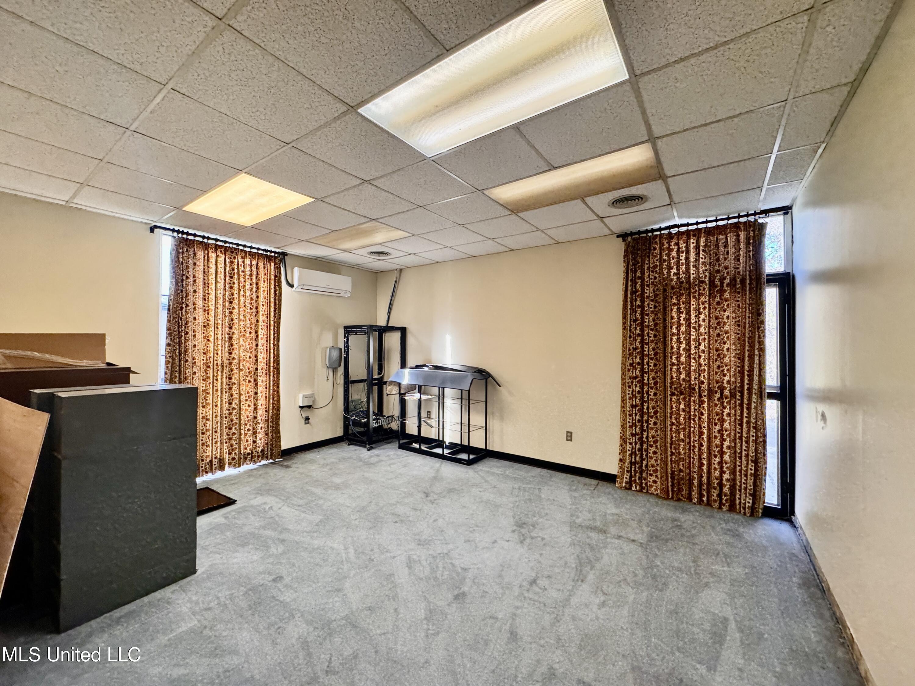 100 Julia Street Property Photo 11