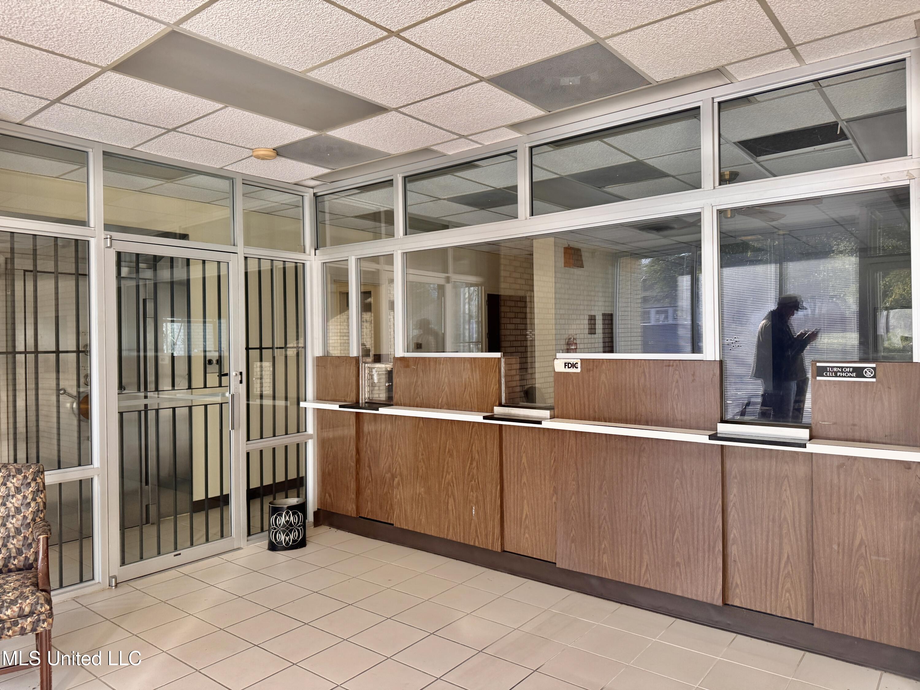 100 Julia Street Property Photo 17
