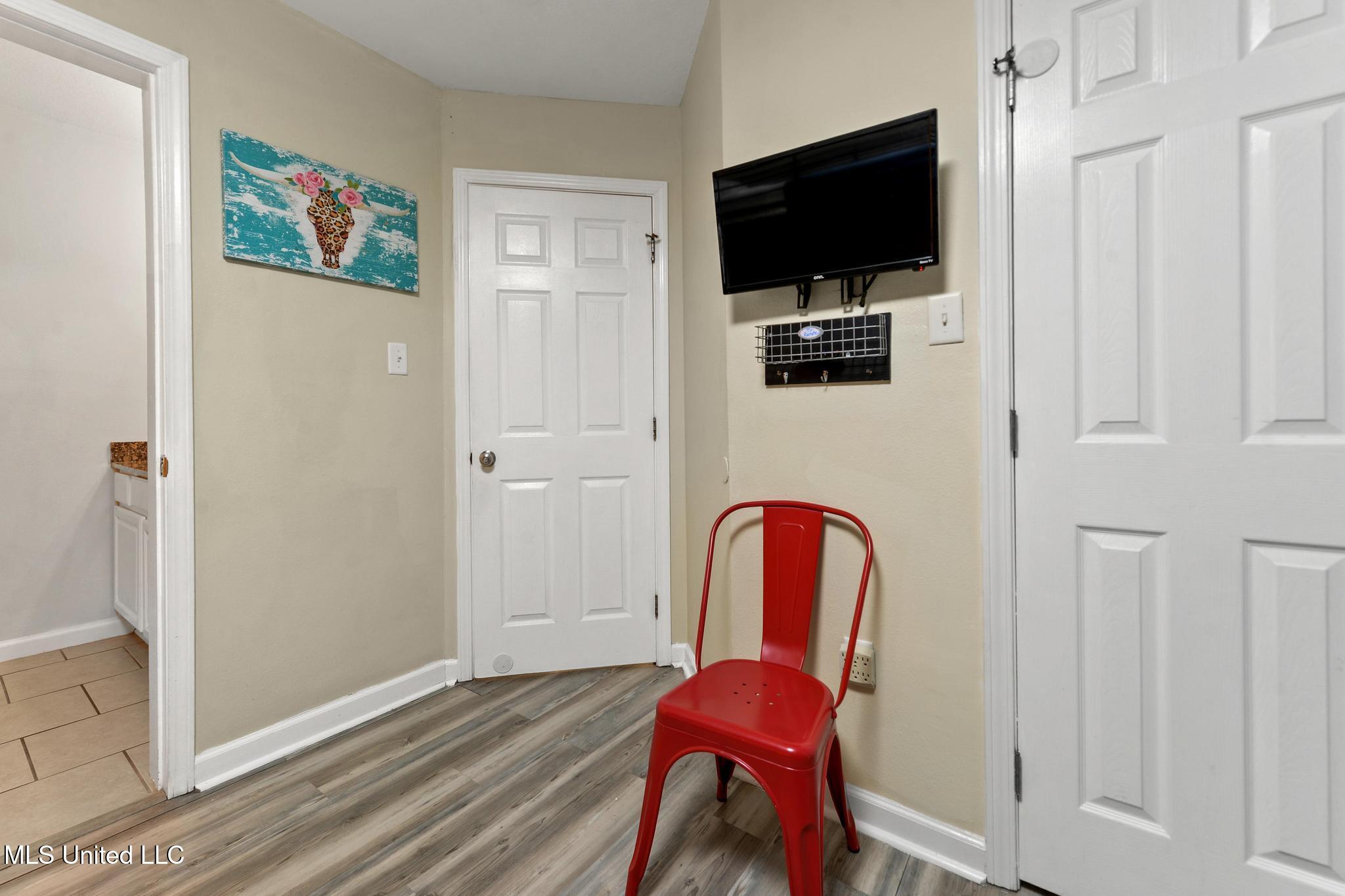 1171 Century Oaks Drive Property Photo 15