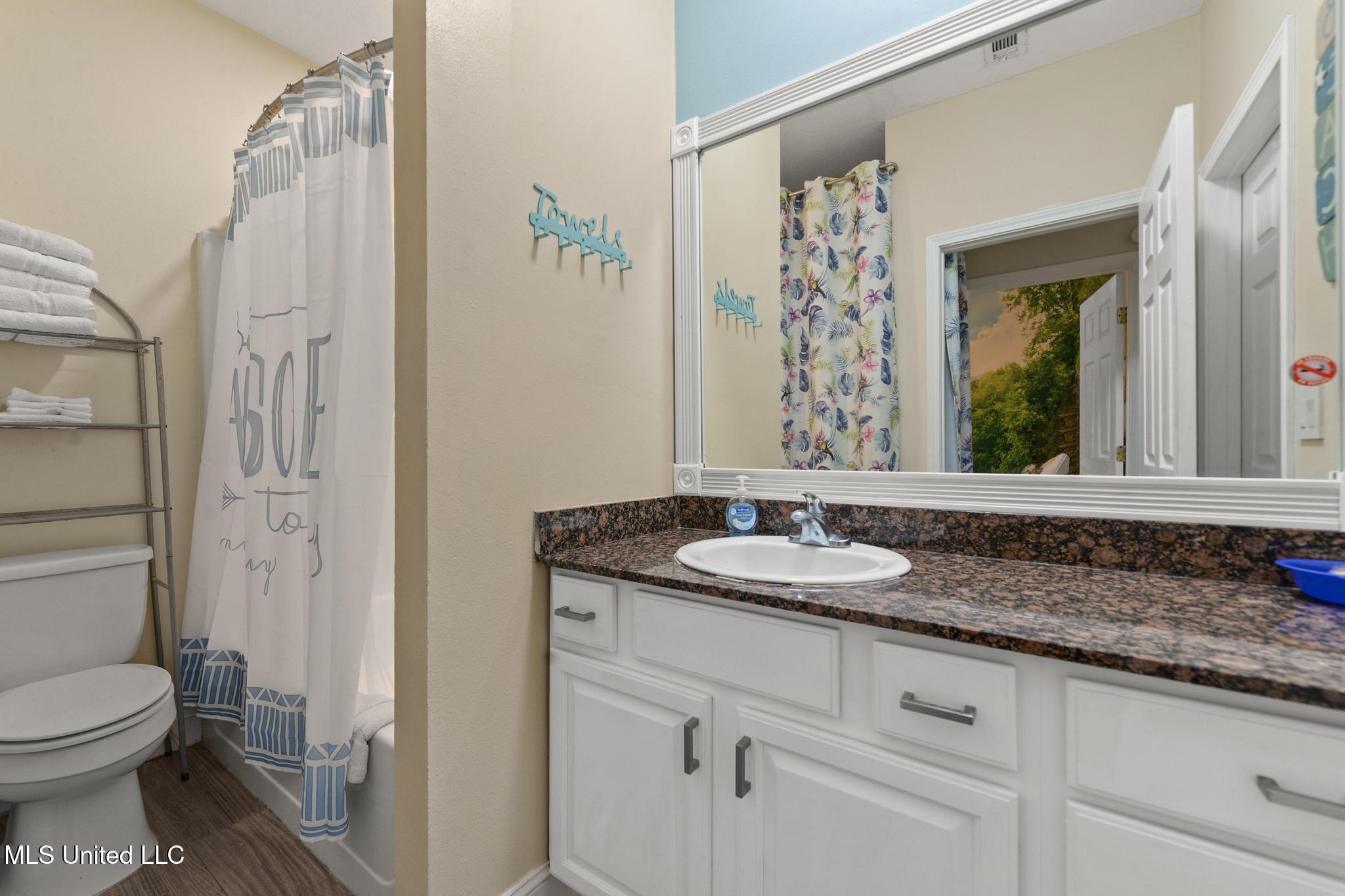 1171 Century Oaks Drive Property Photo 20