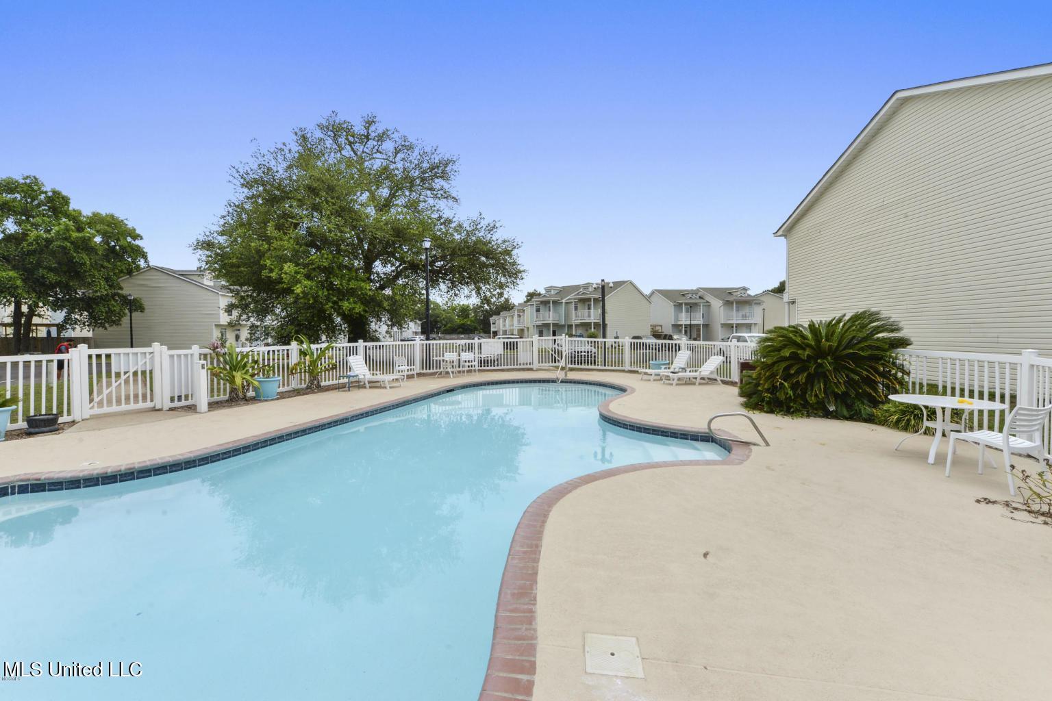 1171 Century Oaks Drive Property Photo 26