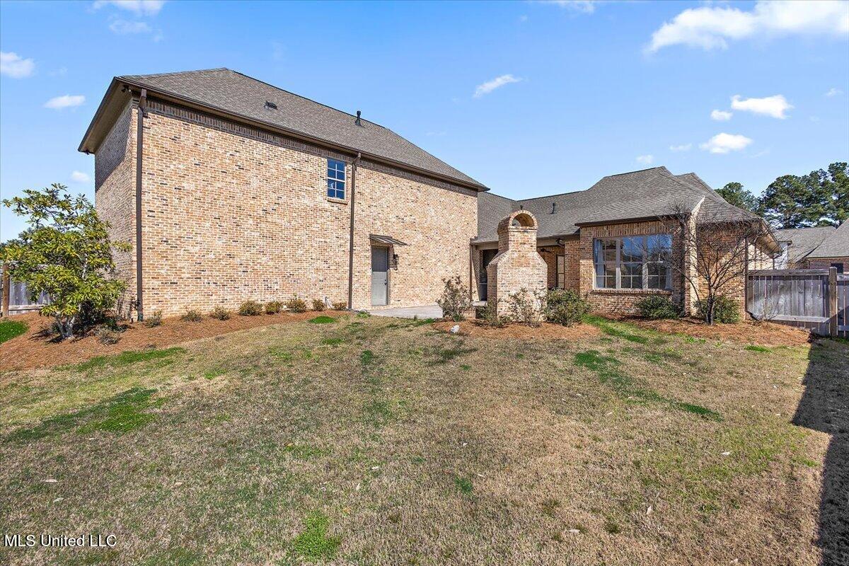 213 S Woodcreek Road Property Photo 45