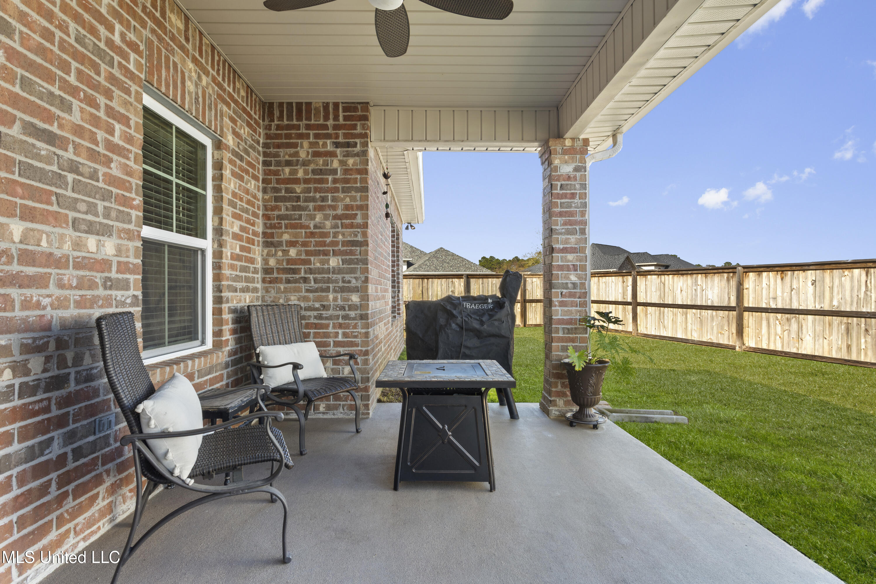 16908 W Landon Green Drive Property Photo 37