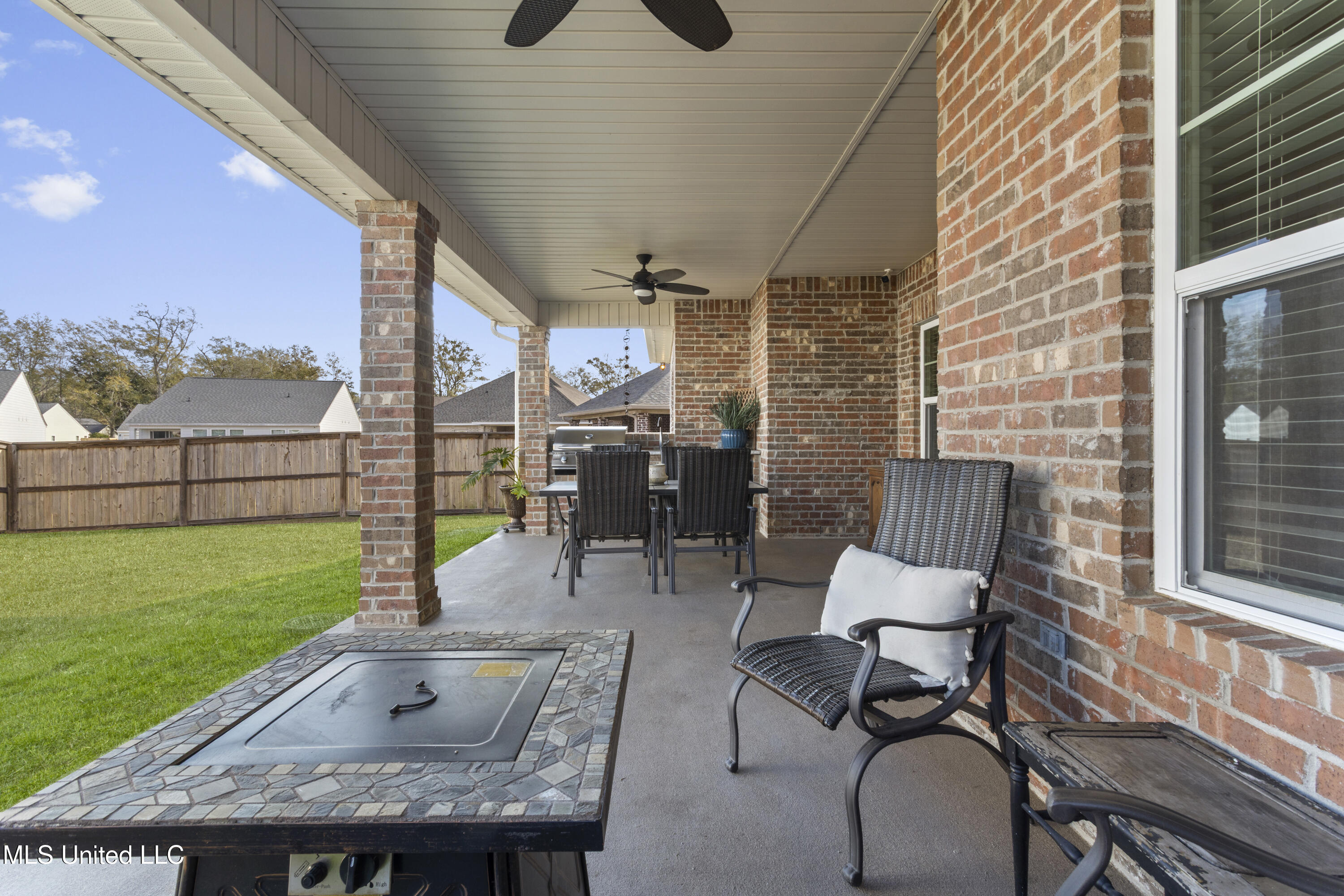 16908 W Landon Green Drive Property Photo 38