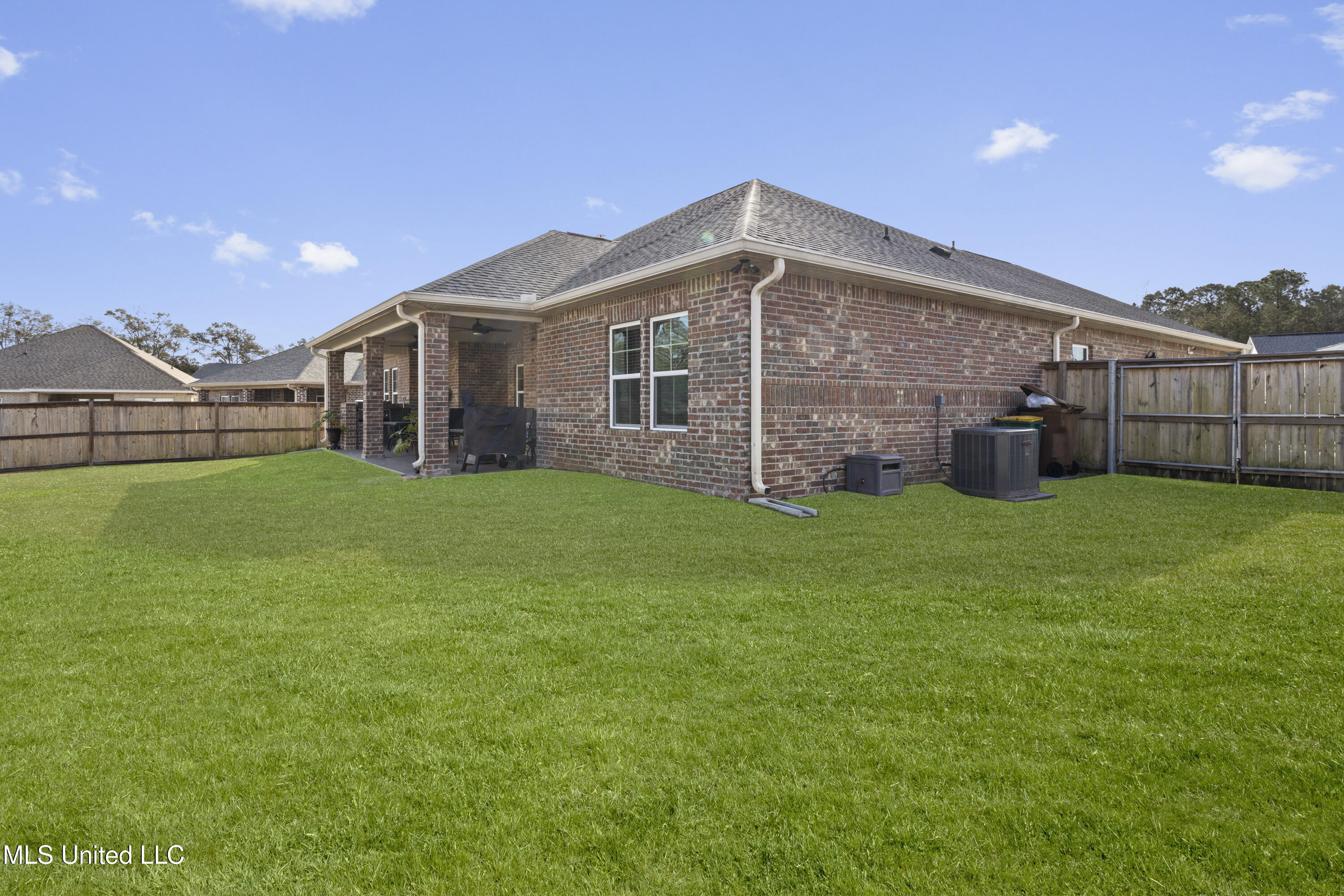 16908 W Landon Green Drive Property Photo 41