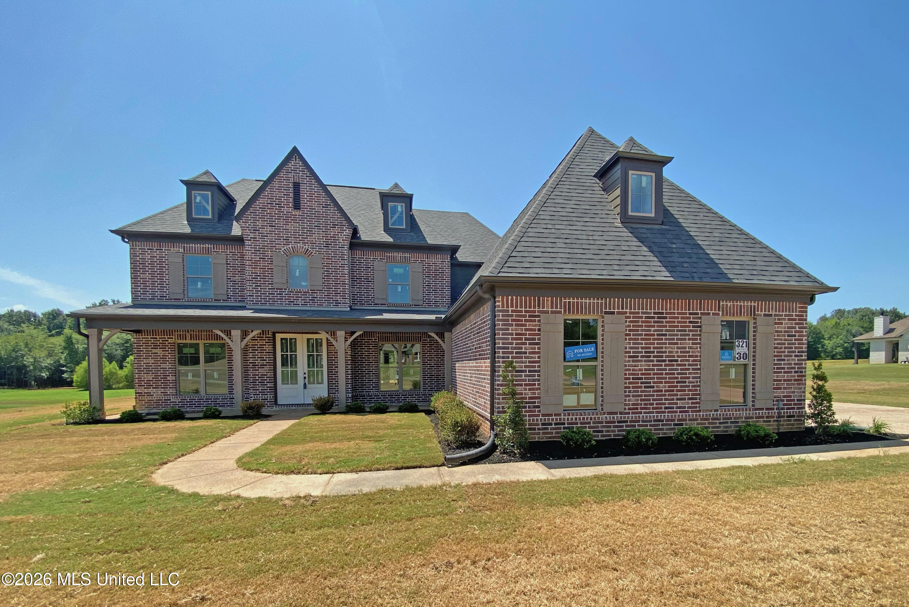 321 Cedar Crest Cove Property Photo 1