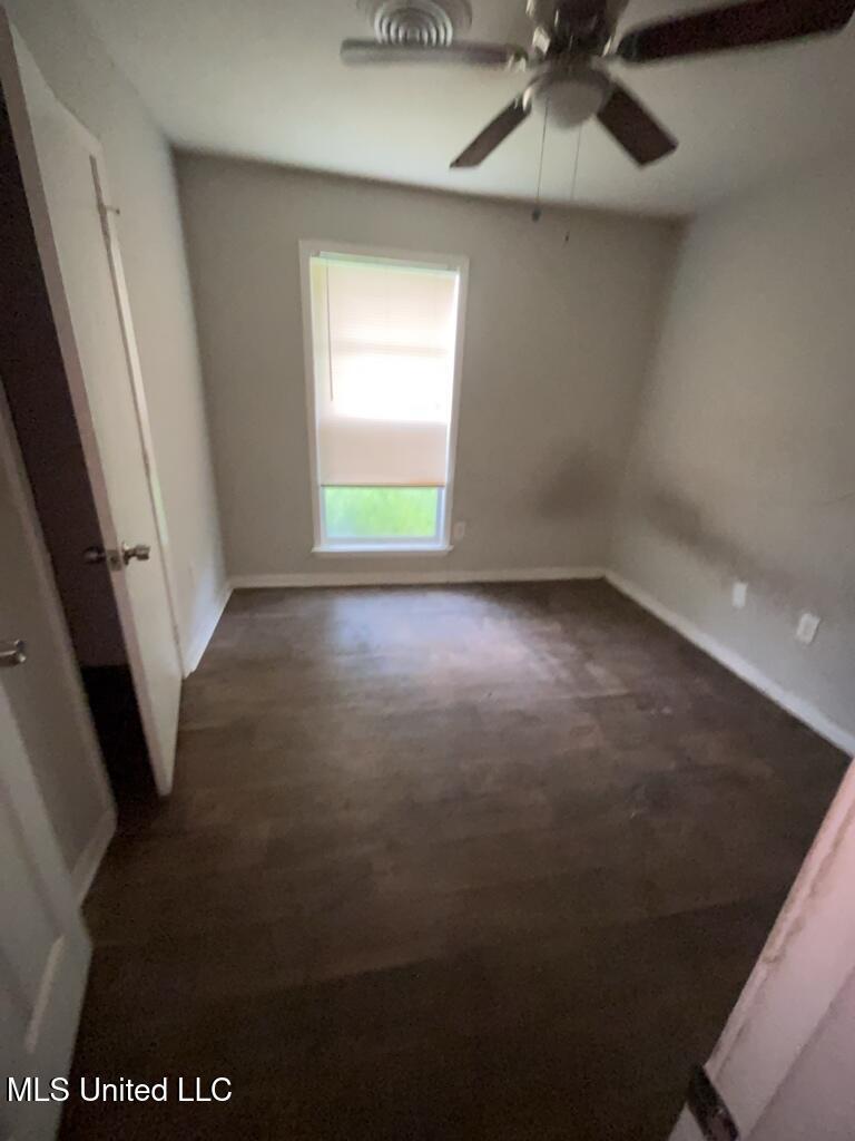 928 Palm Street Property Photo 6