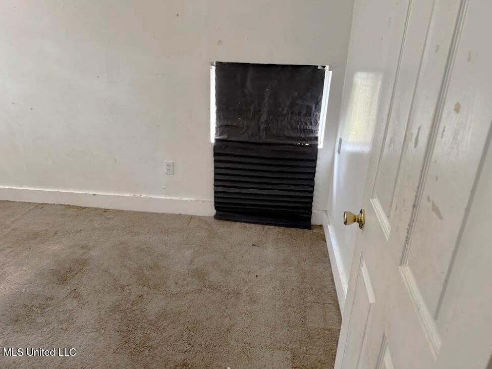 135 Autumn Drive Property Photo 5