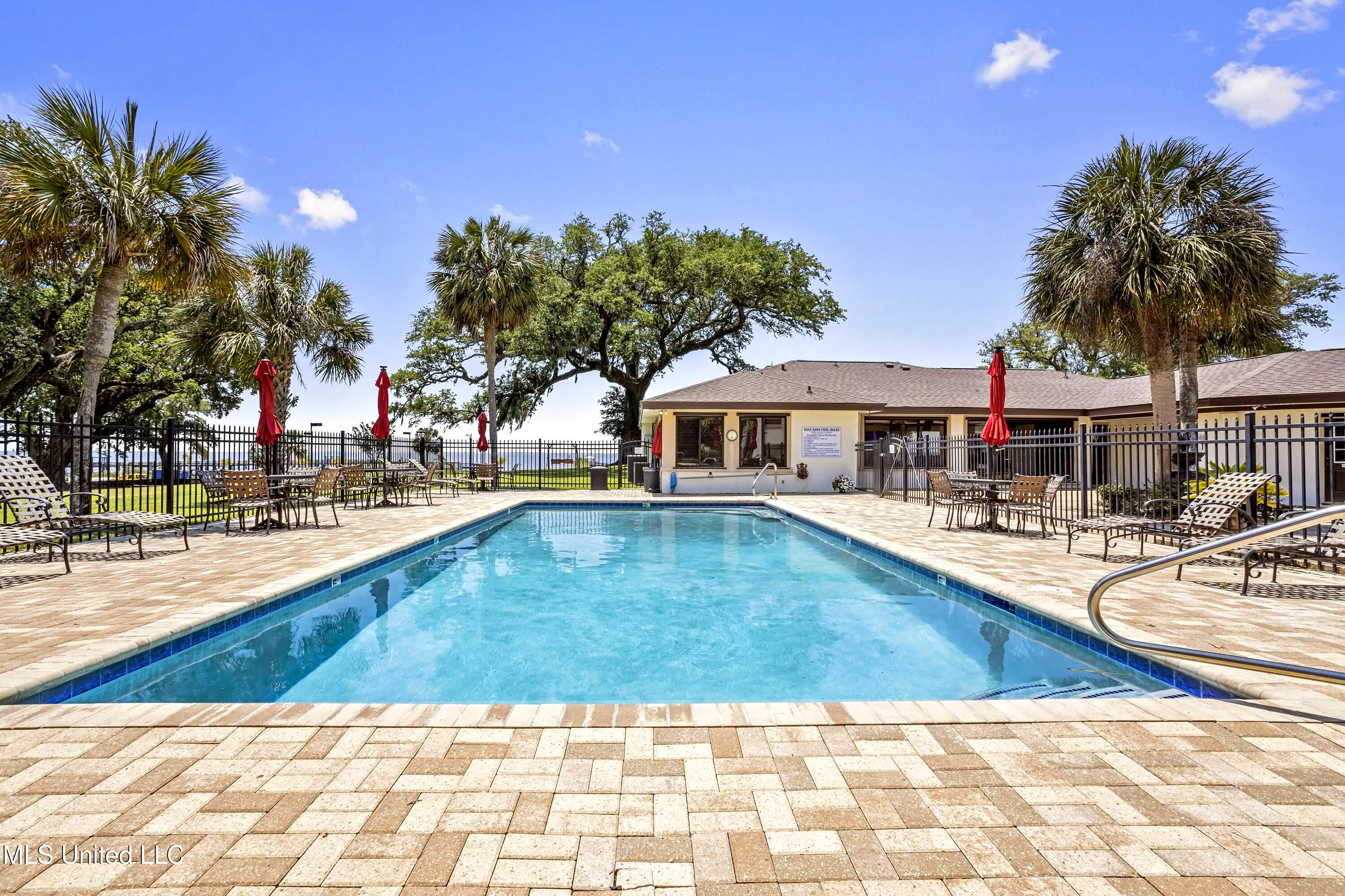 527 Front Beach Drive Property Photo 17