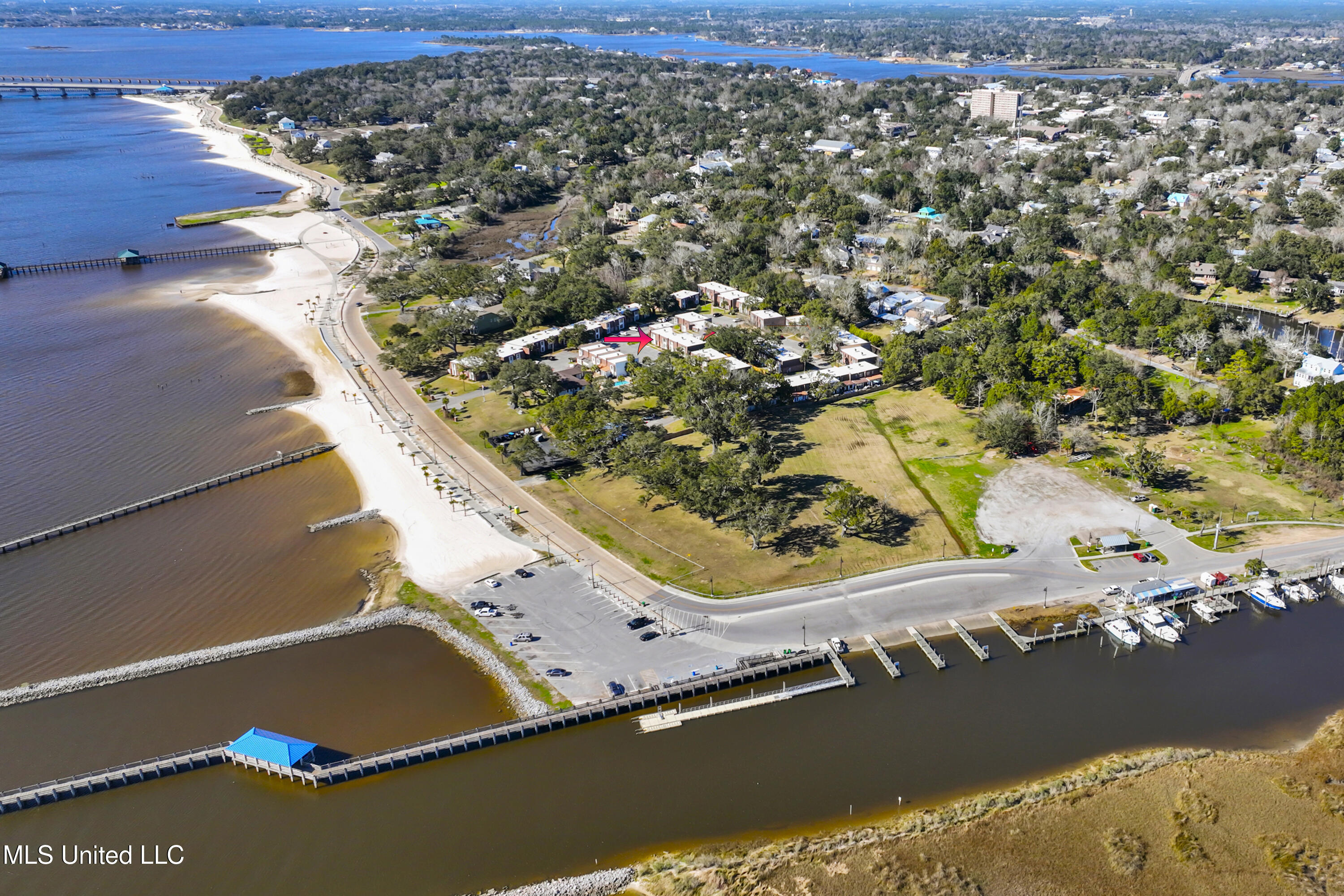 527 Front Beach Drive Property Photo 20