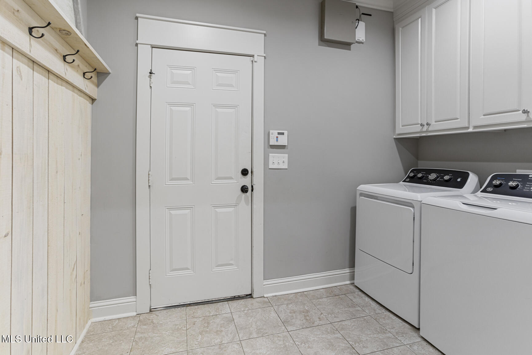 213 Wellington Way Property Photo 16
