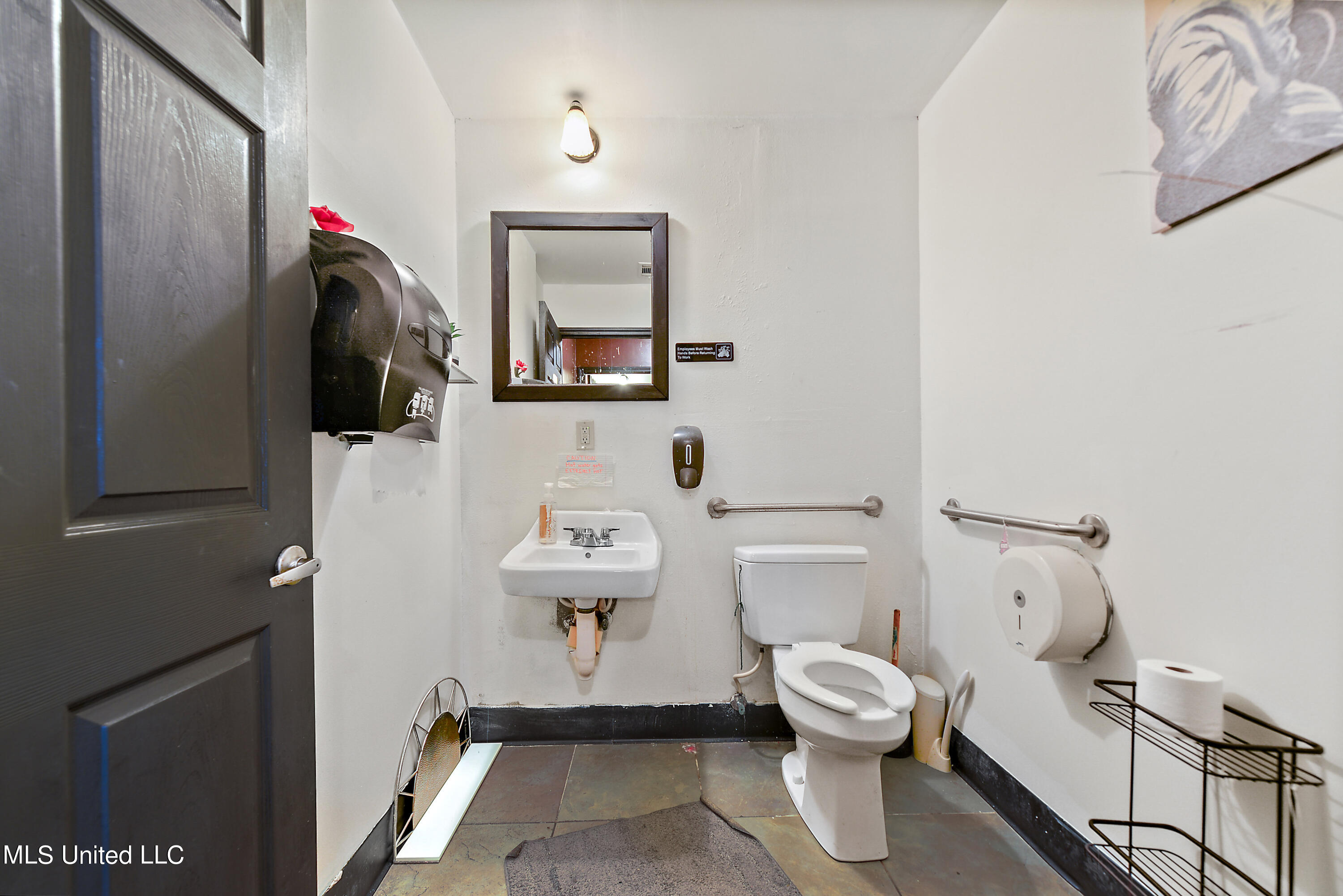 14129 Dedeaux Road Property Photo 14