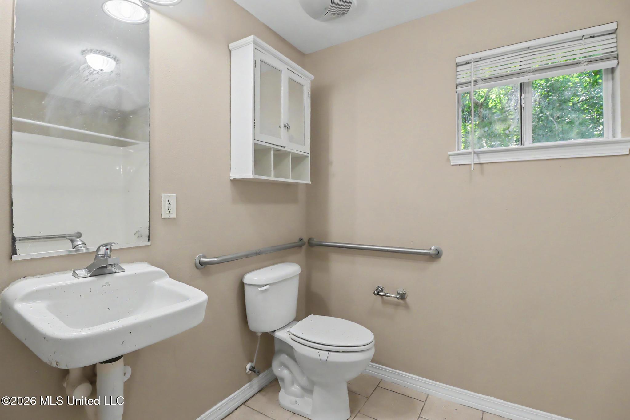 3008 50th Avenue Property Photo 8