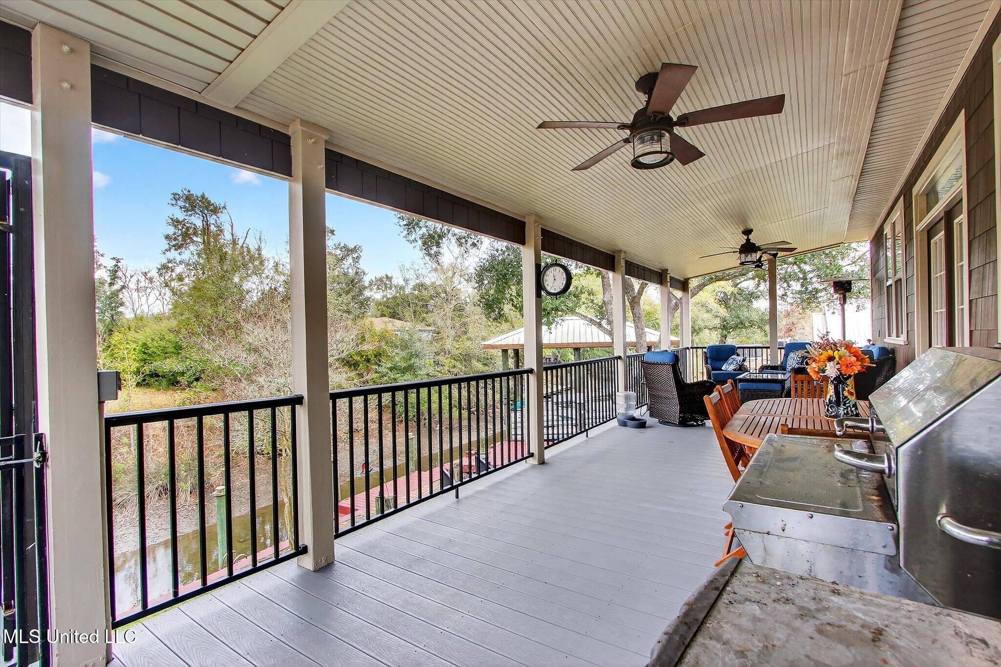 2104 Mole Drive Property Photo 2