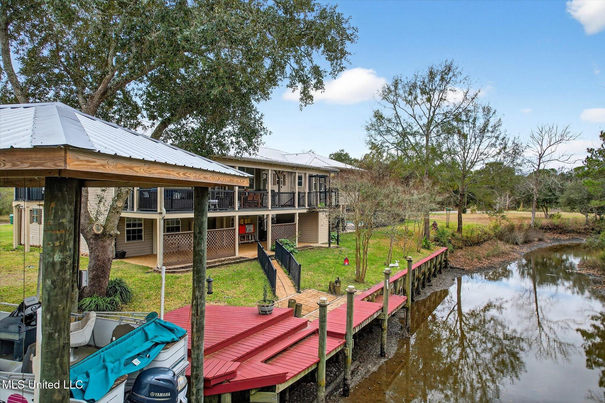 2104 Mole Drive Property Photo 9