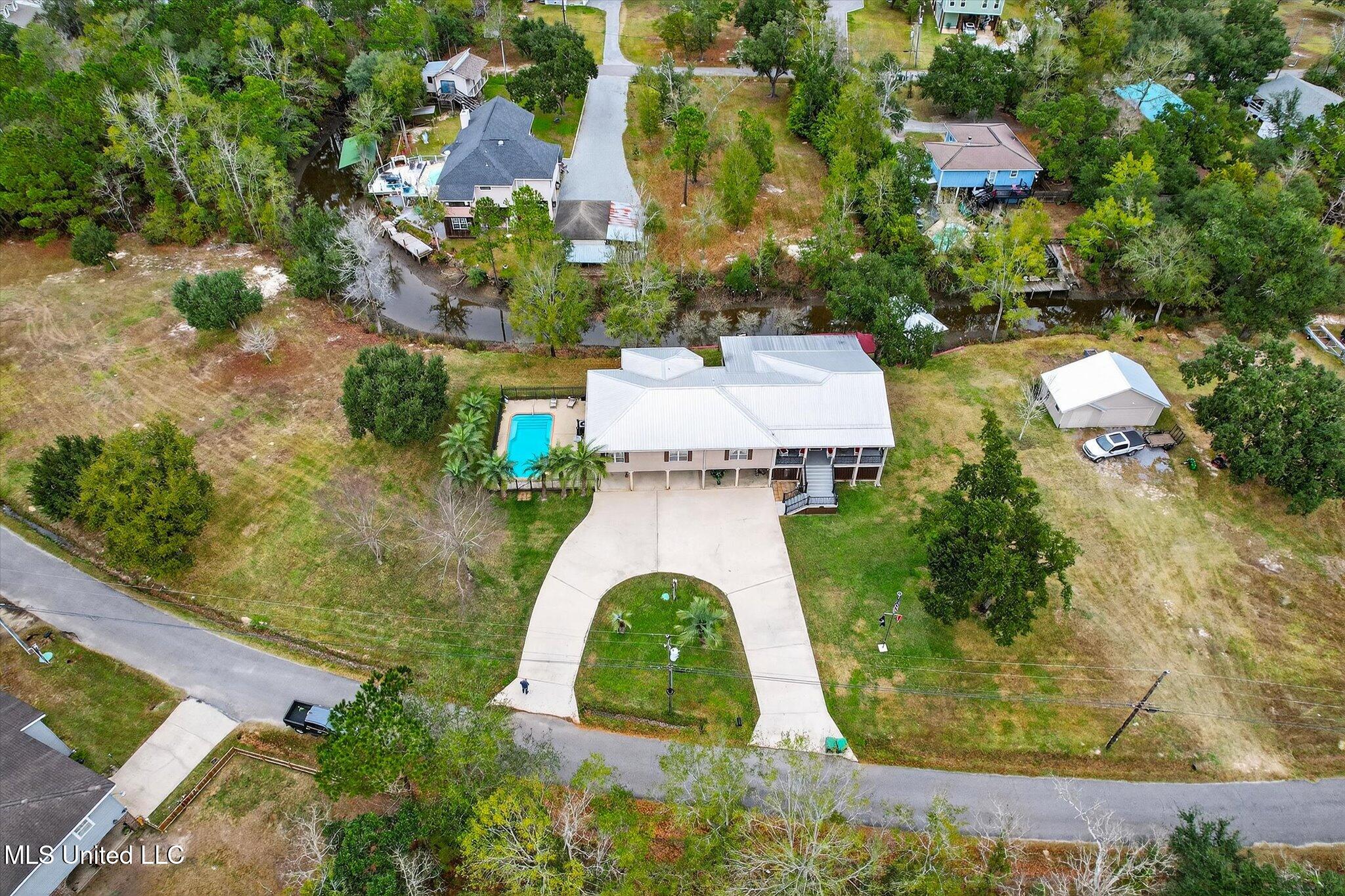 2104 Mole Drive Property Photo 10