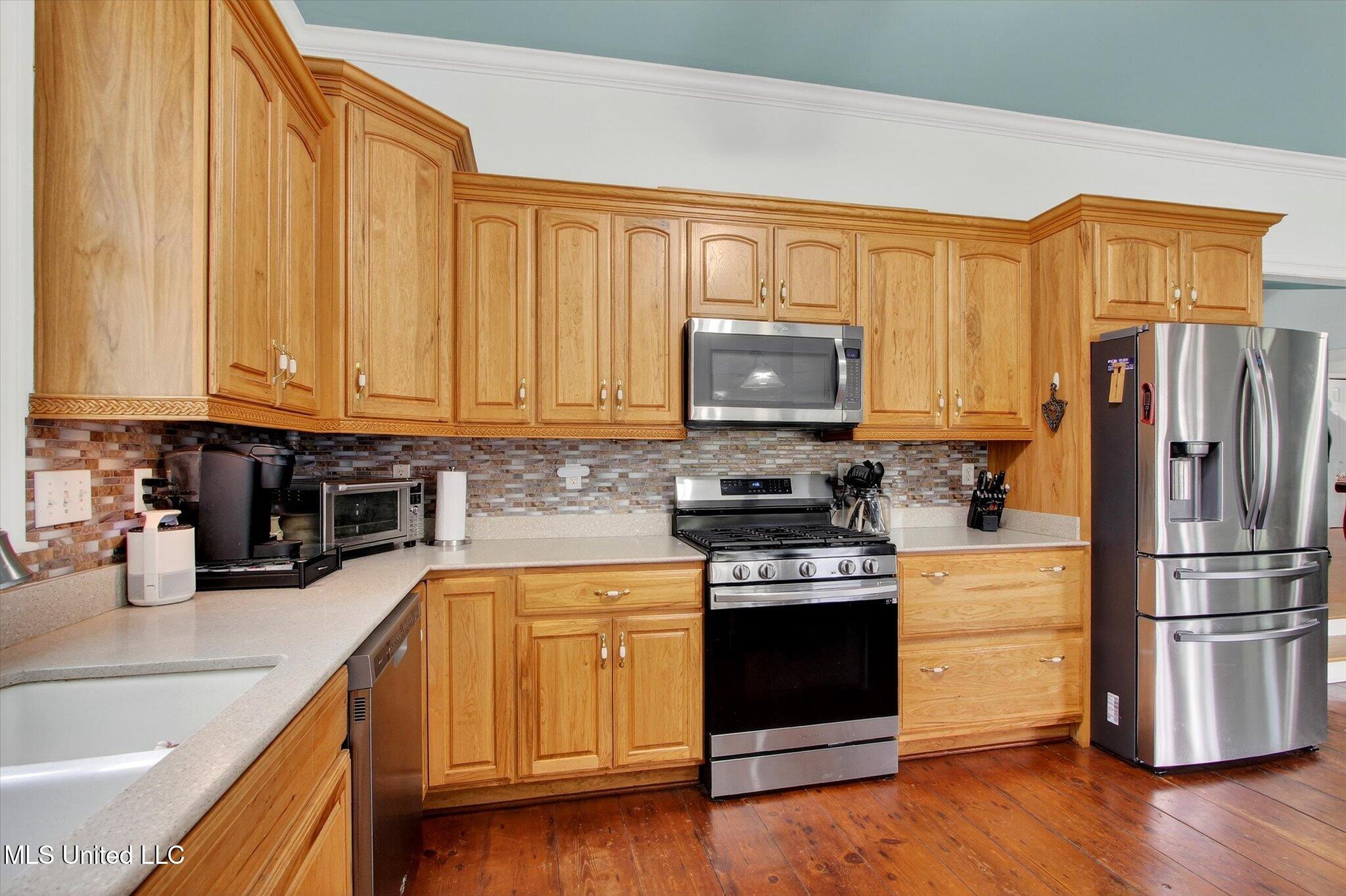 2104 Mole Drive Property Photo 15