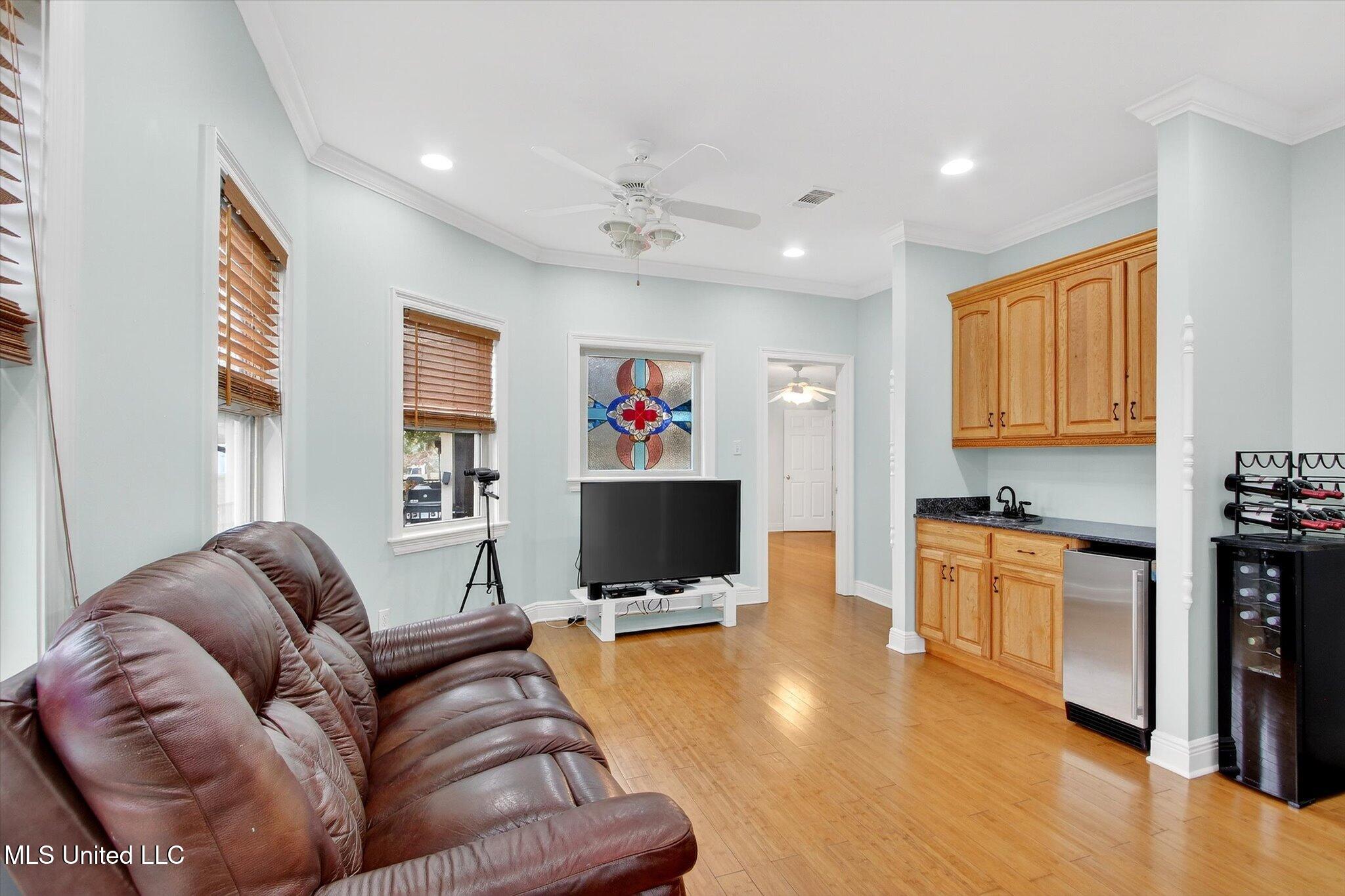 2104 Mole Drive Property Photo 24