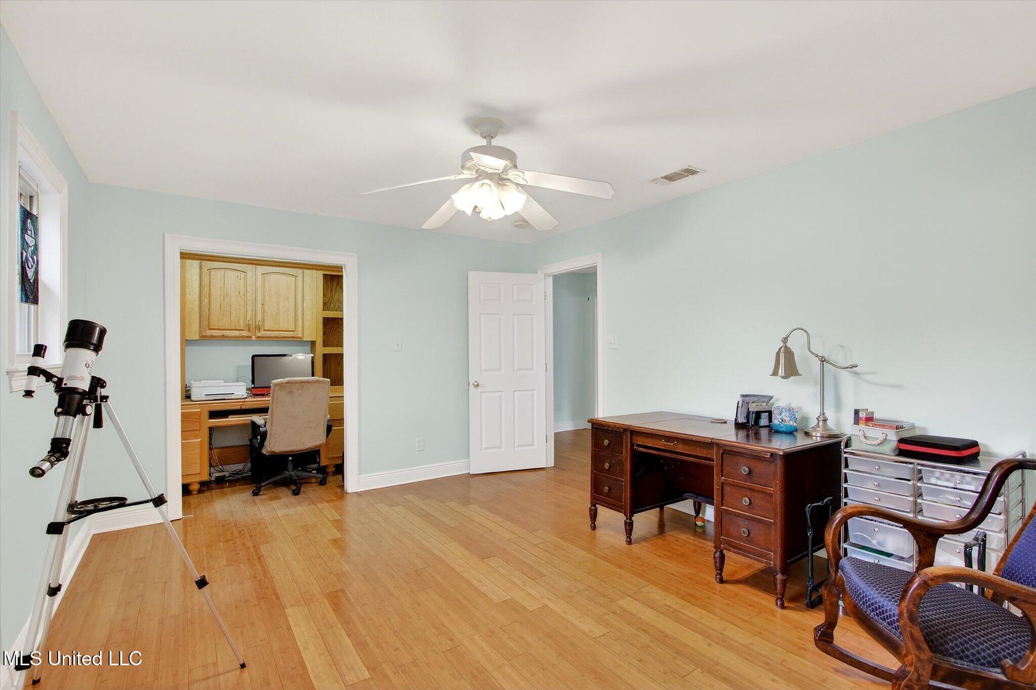 2104 Mole Drive Property Photo 25