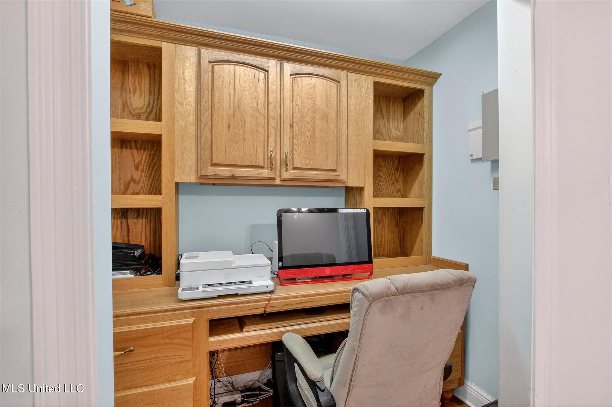 2104 Mole Drive Property Photo 26
