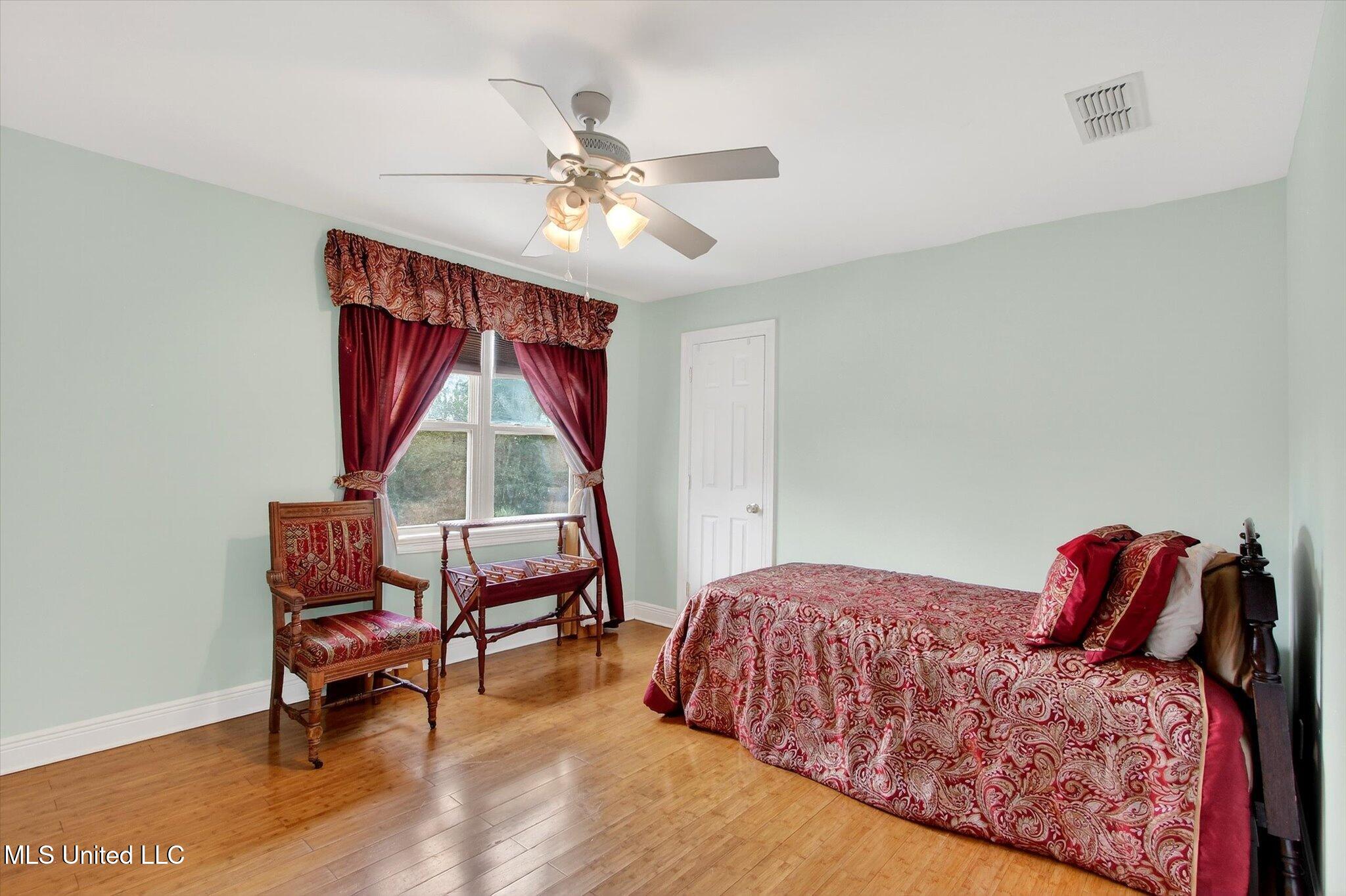 2104 Mole Drive Property Photo 29