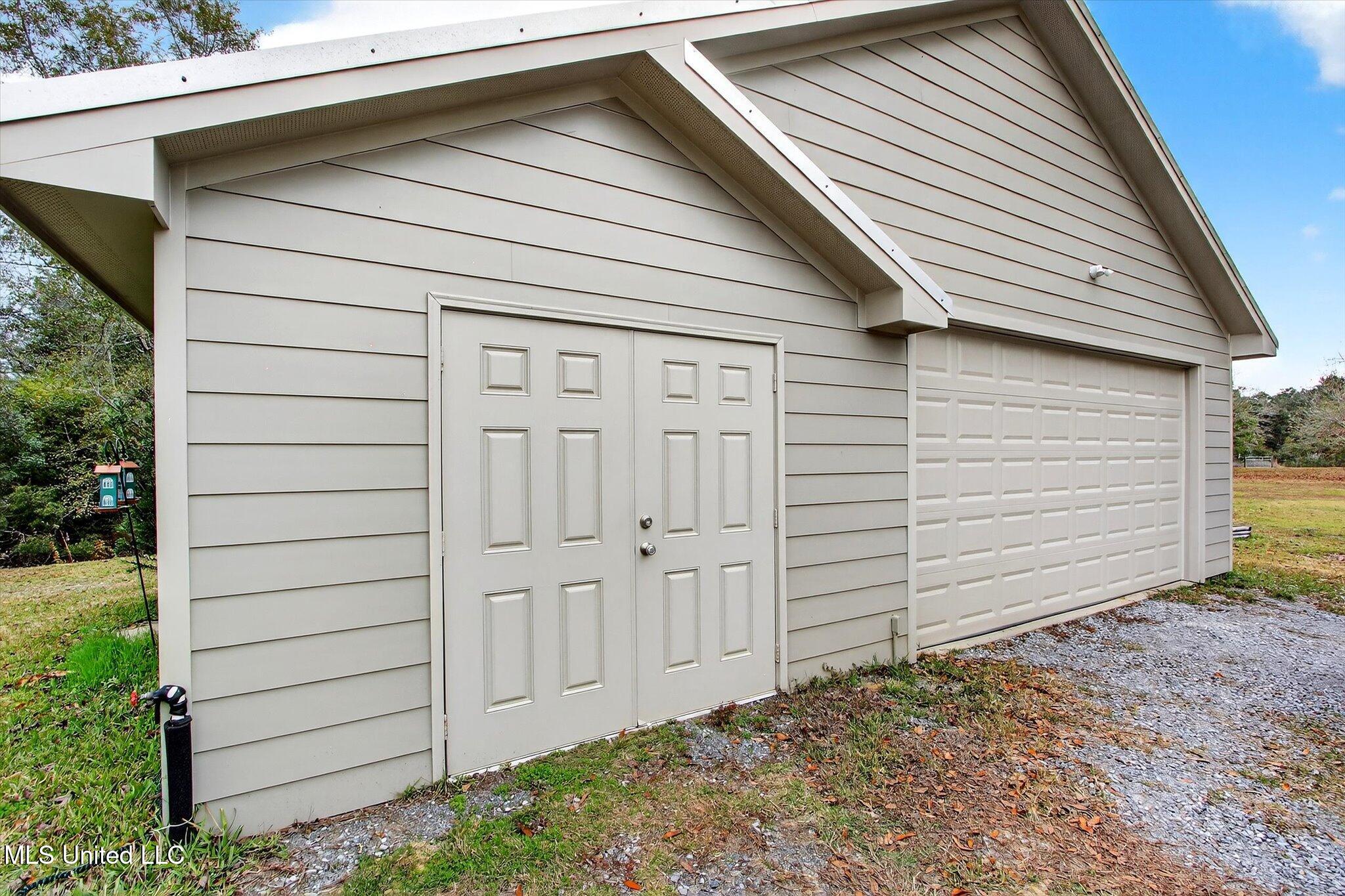 2104 Mole Drive Property Photo 35