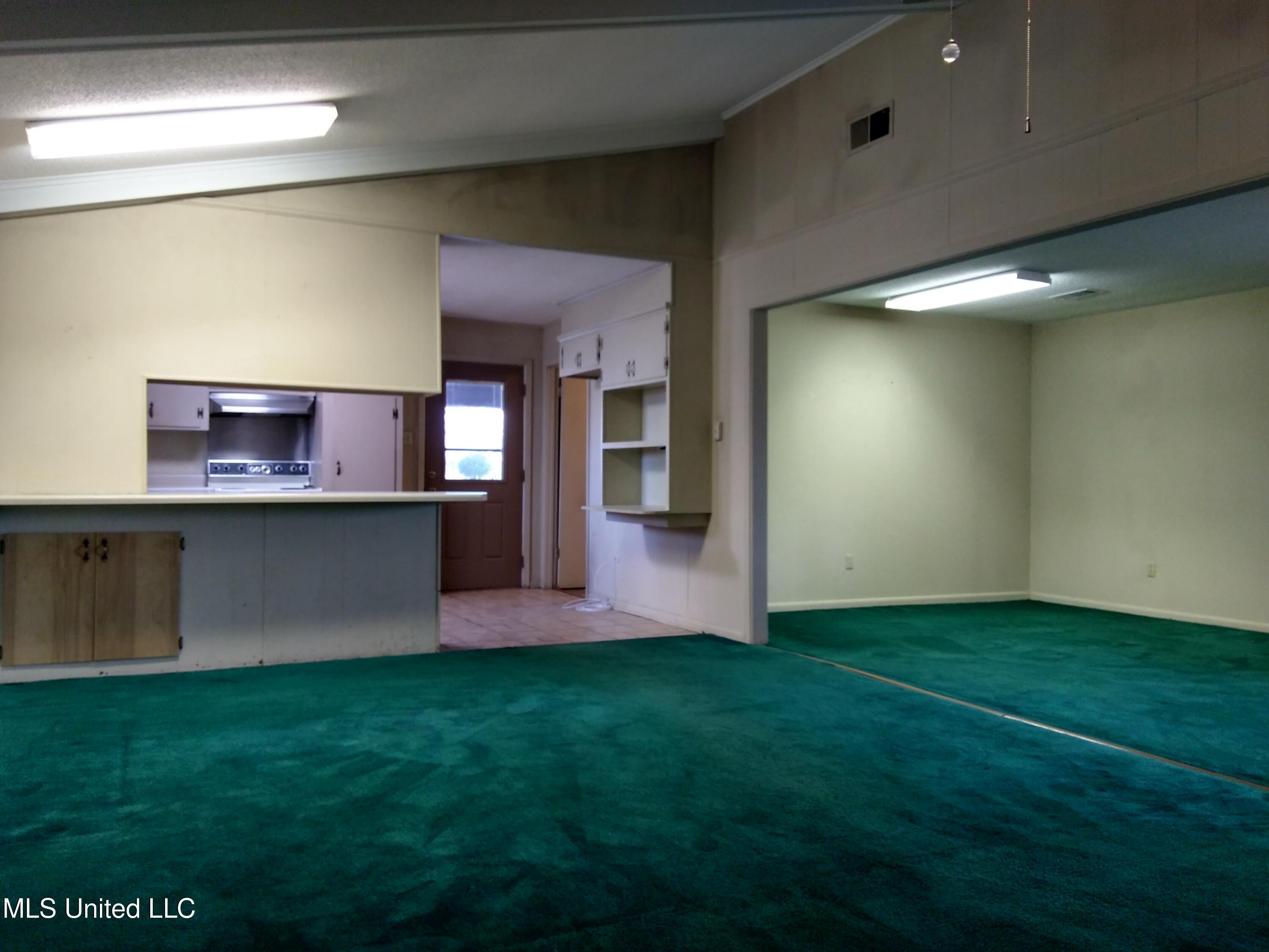311 S Mac Arthur Circle Property Photo 15