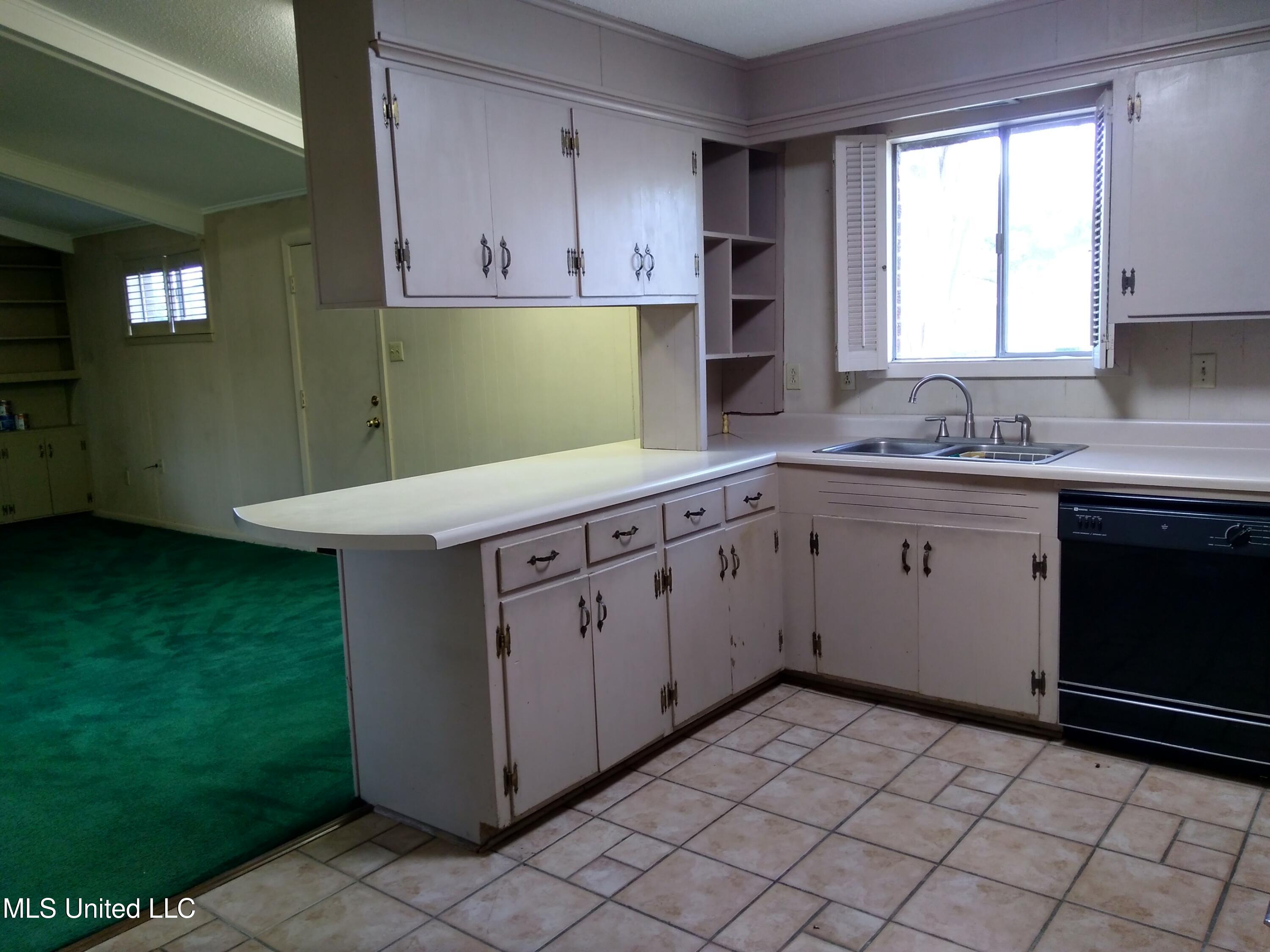 311 S Mac Arthur Circle Property Photo 16