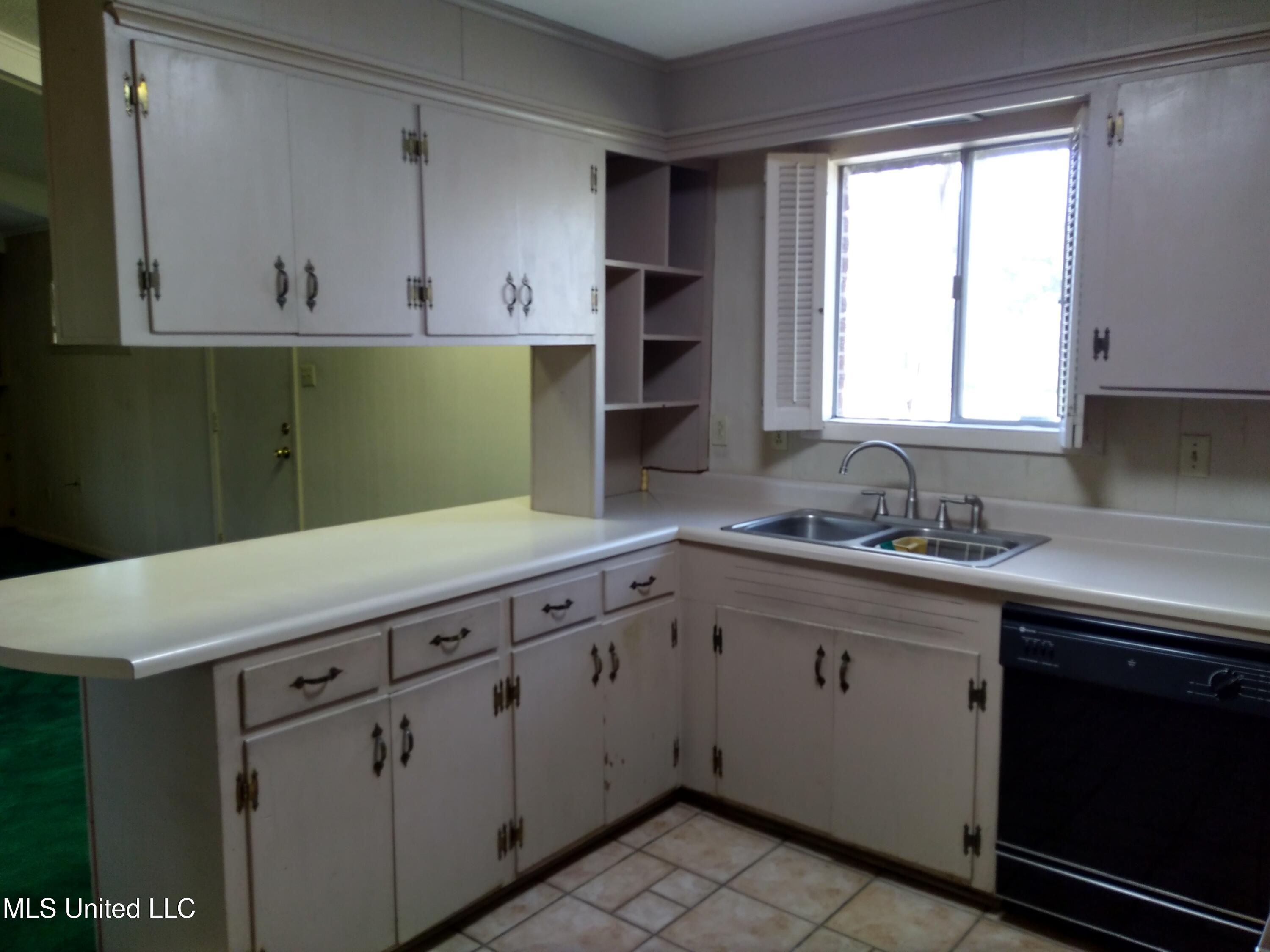 311 S Mac Arthur Circle Property Photo 17