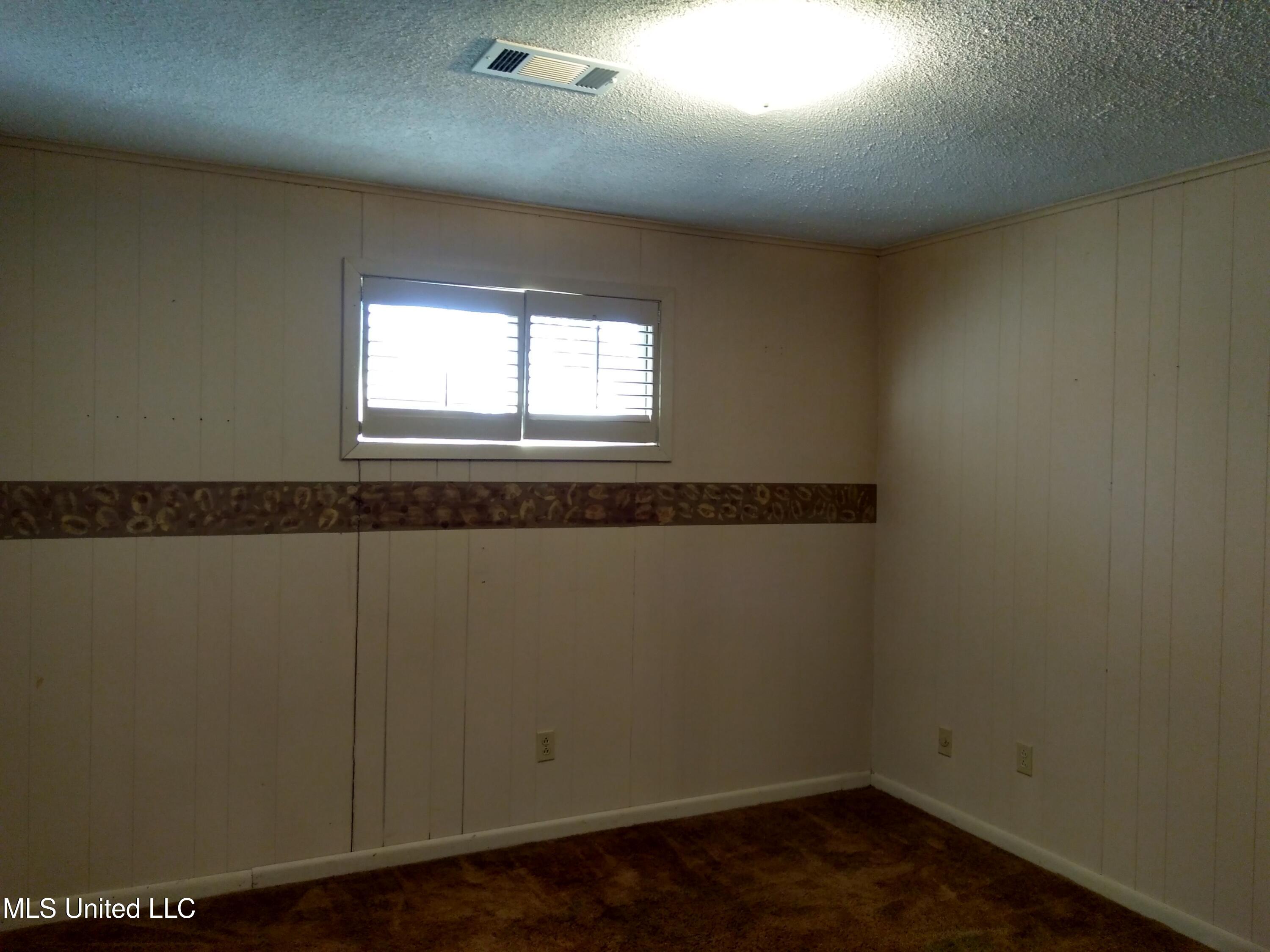 311 S Mac Arthur Circle Property Photo 25