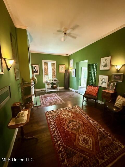 657 S Canal Street Property Photo 4
