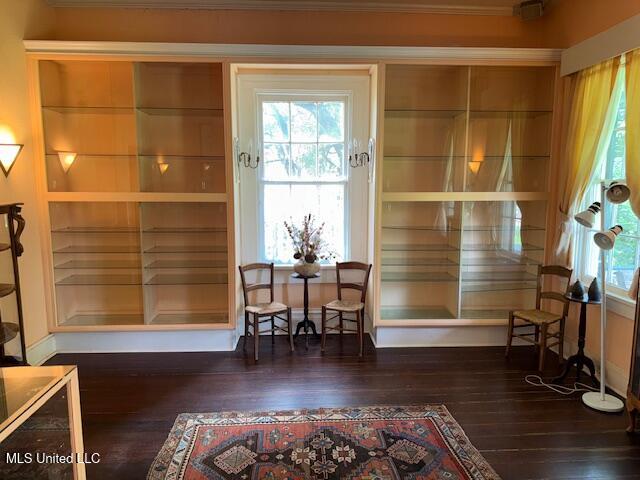 657 S Canal Street Property Photo 9
