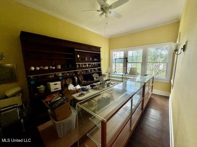 657 S Canal Street Property Photo 15